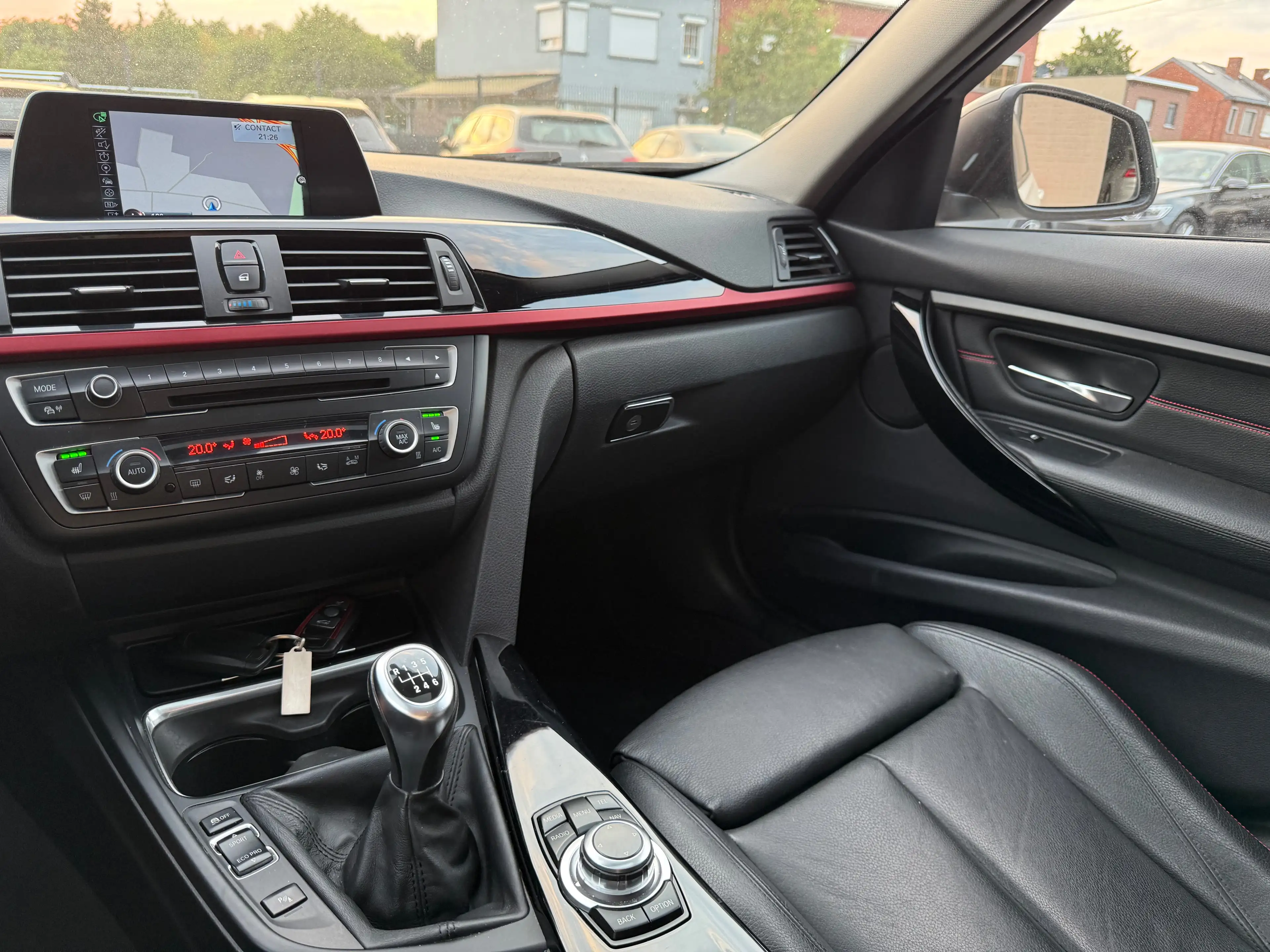 BMW 316 *SPORT,PANO,CUIR,XENON,LED,GPS,SIEGES CHAUFFANTS…* — photo 11