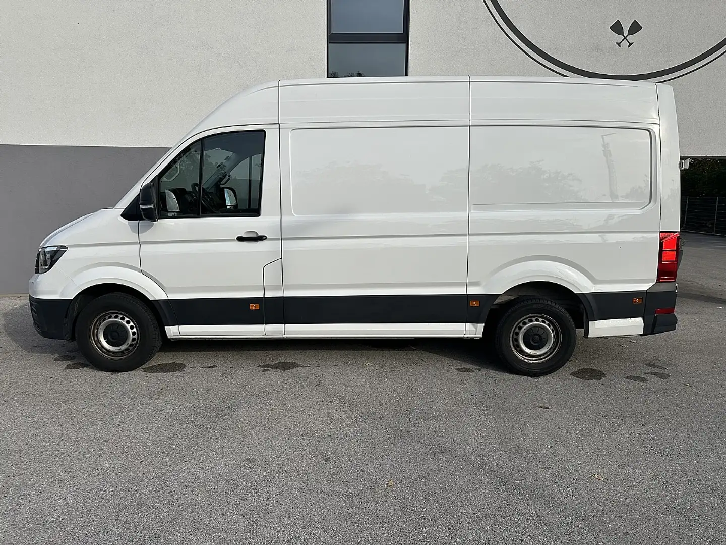 Volkswagen Crafter Crafter 35 Kasten MR L3H3 2,0-I-TDI Weiß - 1