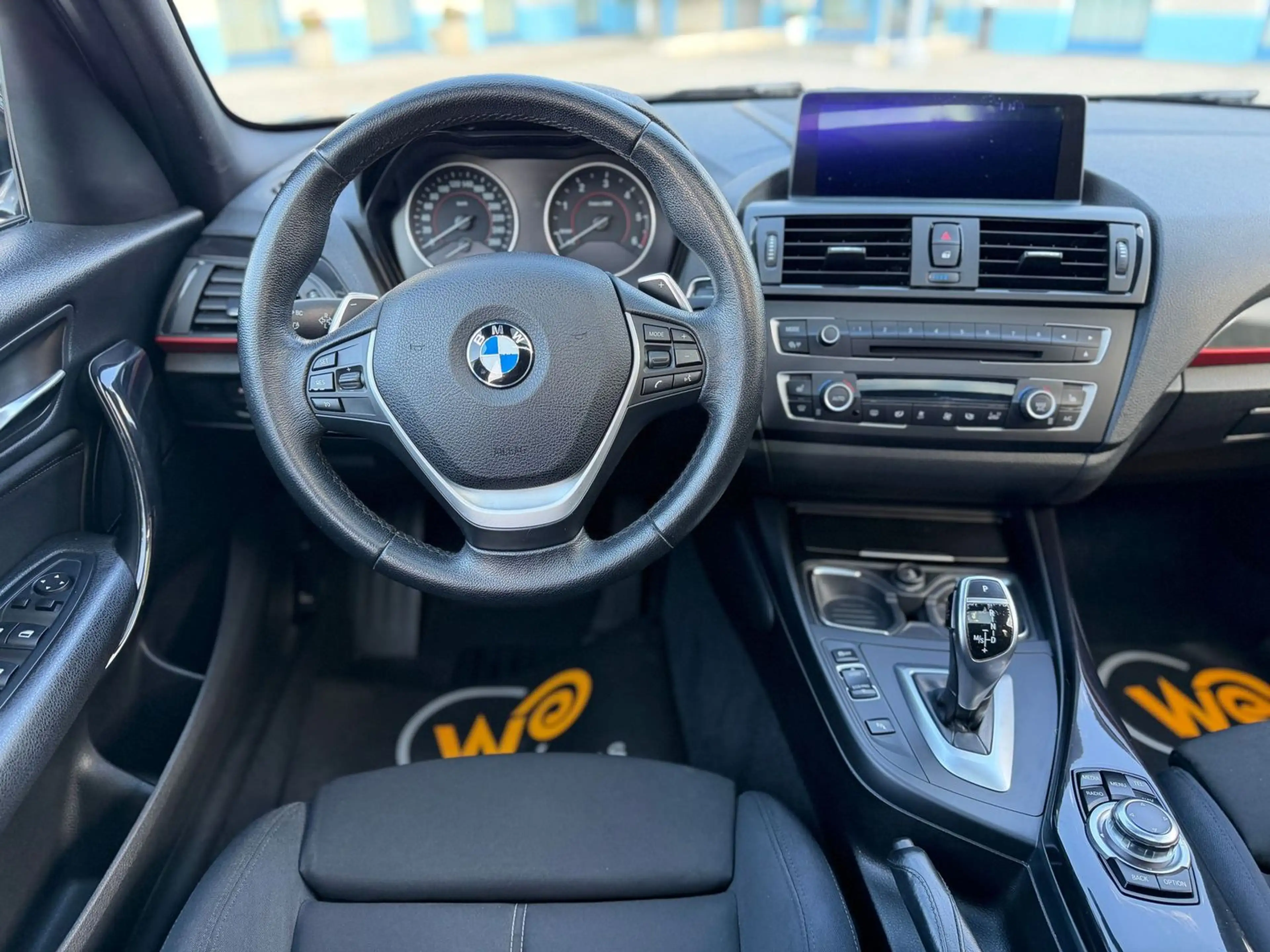 BMW 120 D  Sport-Line AUTOMATIK/XENON/S-DACH/KAMERA — photo 12