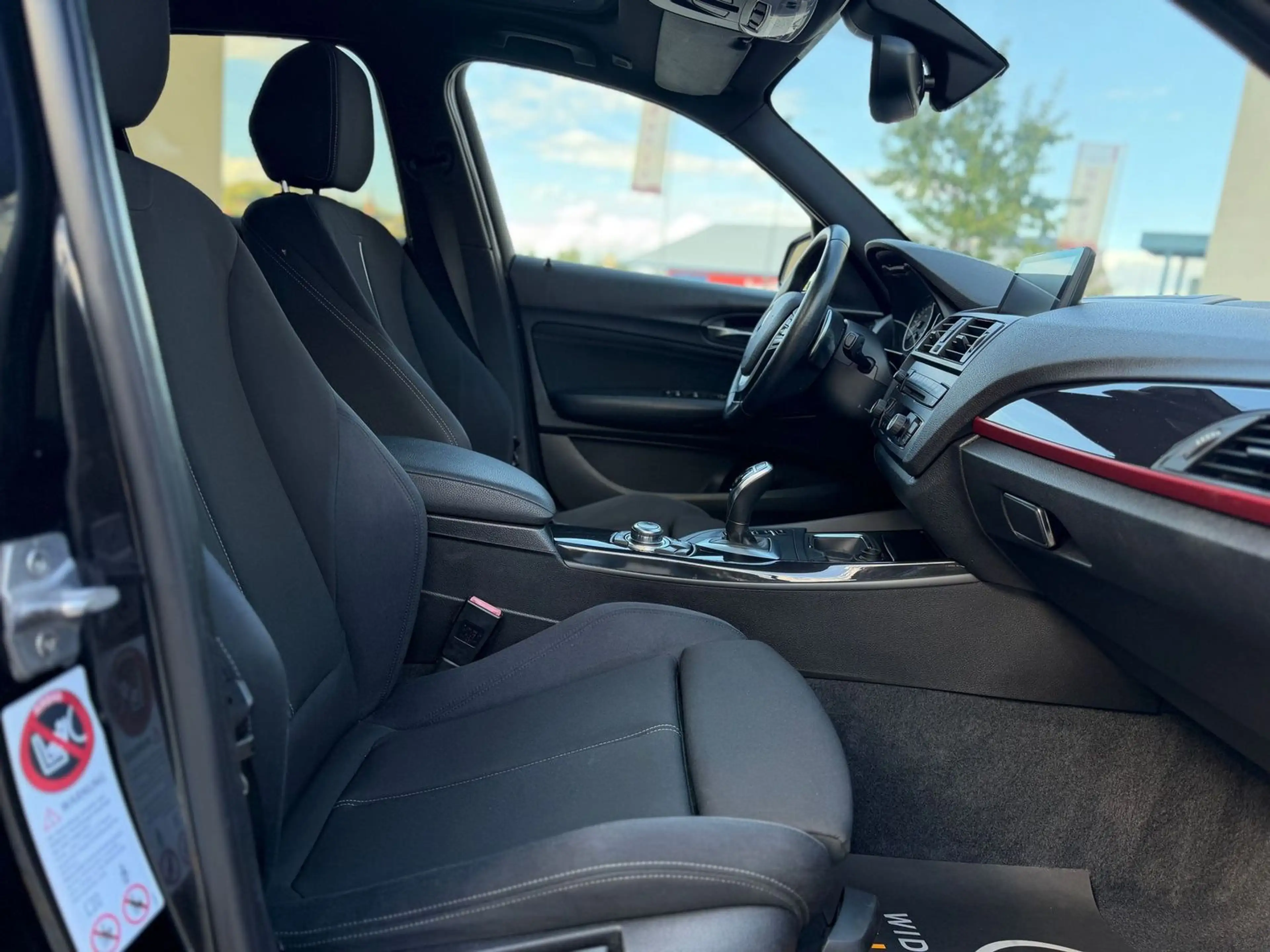 BMW 120 D  Sport-Line AUTOMATIK/XENON/S-DACH/KAMERA — photo 8