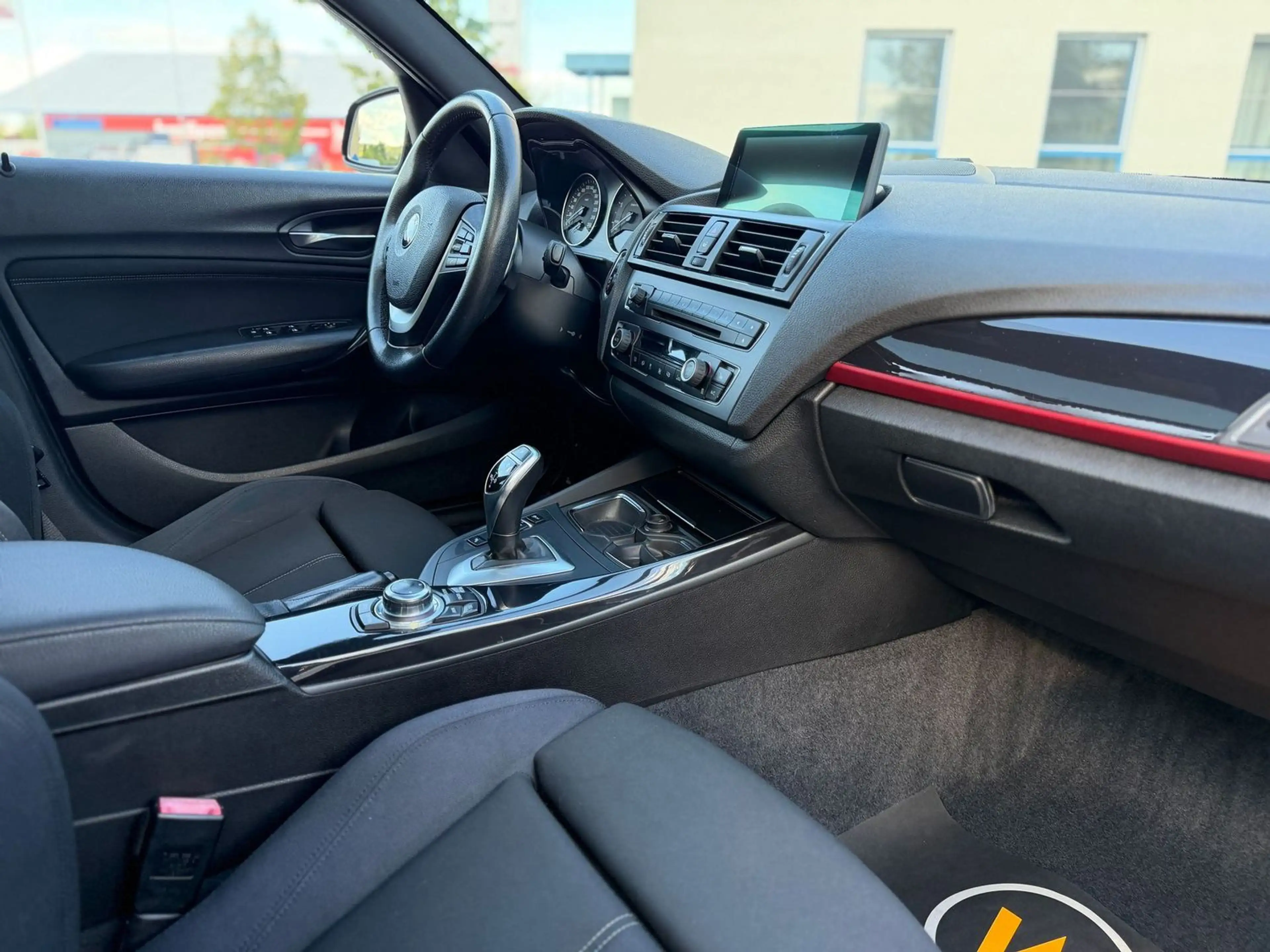 BMW 120 D  Sport-Line AUTOMATIK/XENON/S-DACH/KAMERA — photo 11