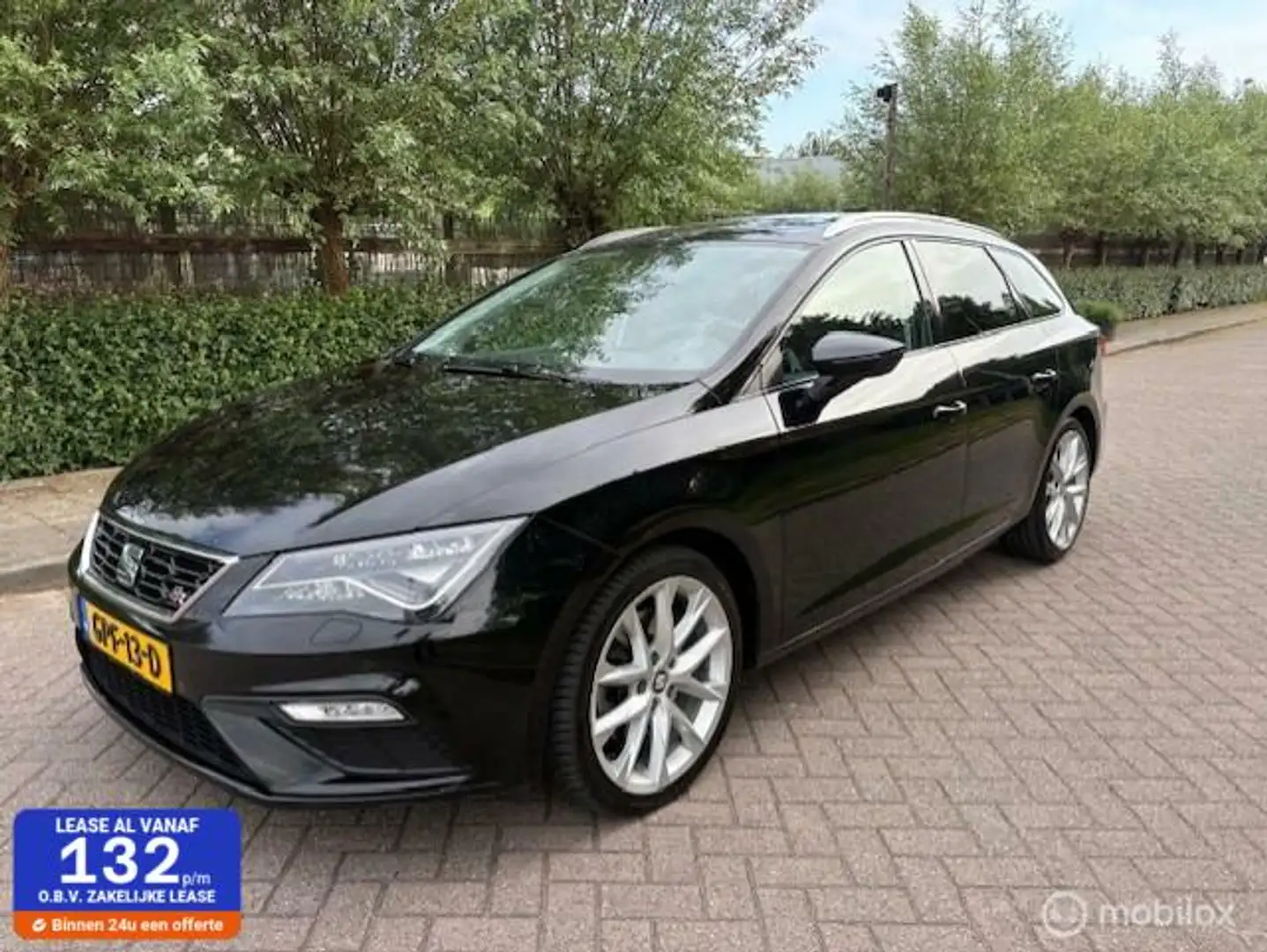 SEAT Leon ST 2.0 TDI FR LETOP! LEES TEKST Zwart - 1