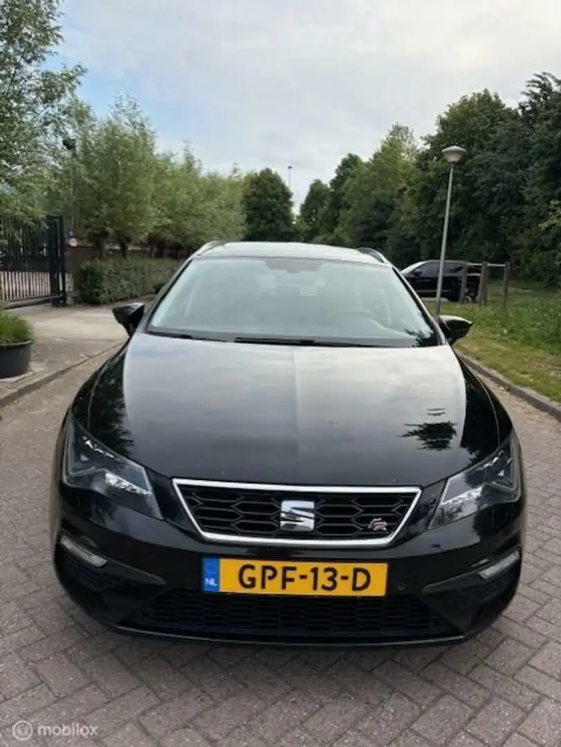 SEAT Leon ST 2.0 TDI FR LETOP! LEES TEKST Zwart - 2
