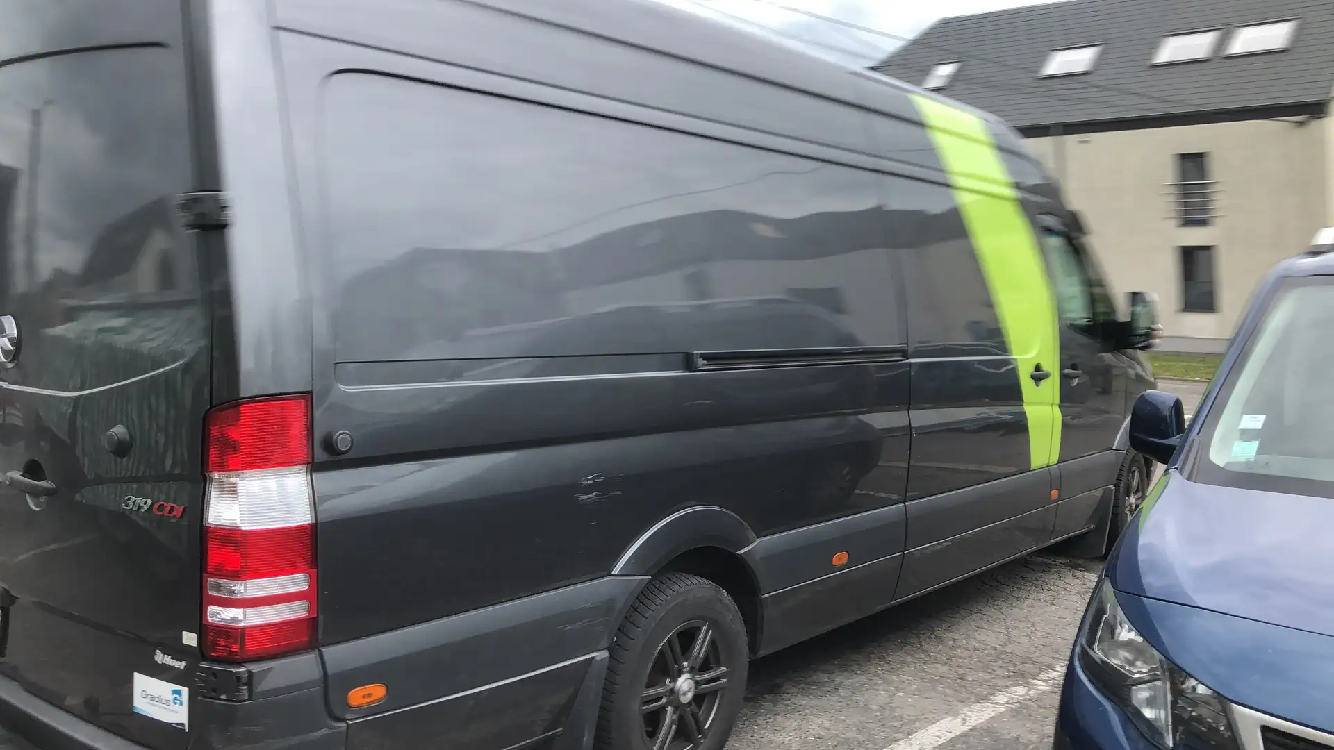 Mercedes-Benz Sprinter 319 3.0 CDI V6 A3H2 - 2