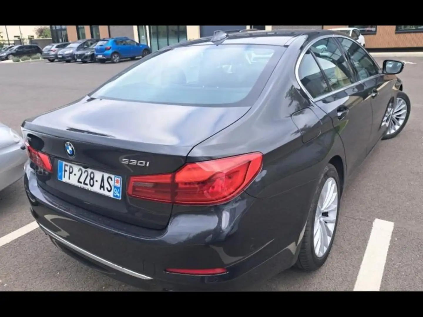BMW 530 530iA xDrive 252ch Luxury Euro6d-T Gris - 2