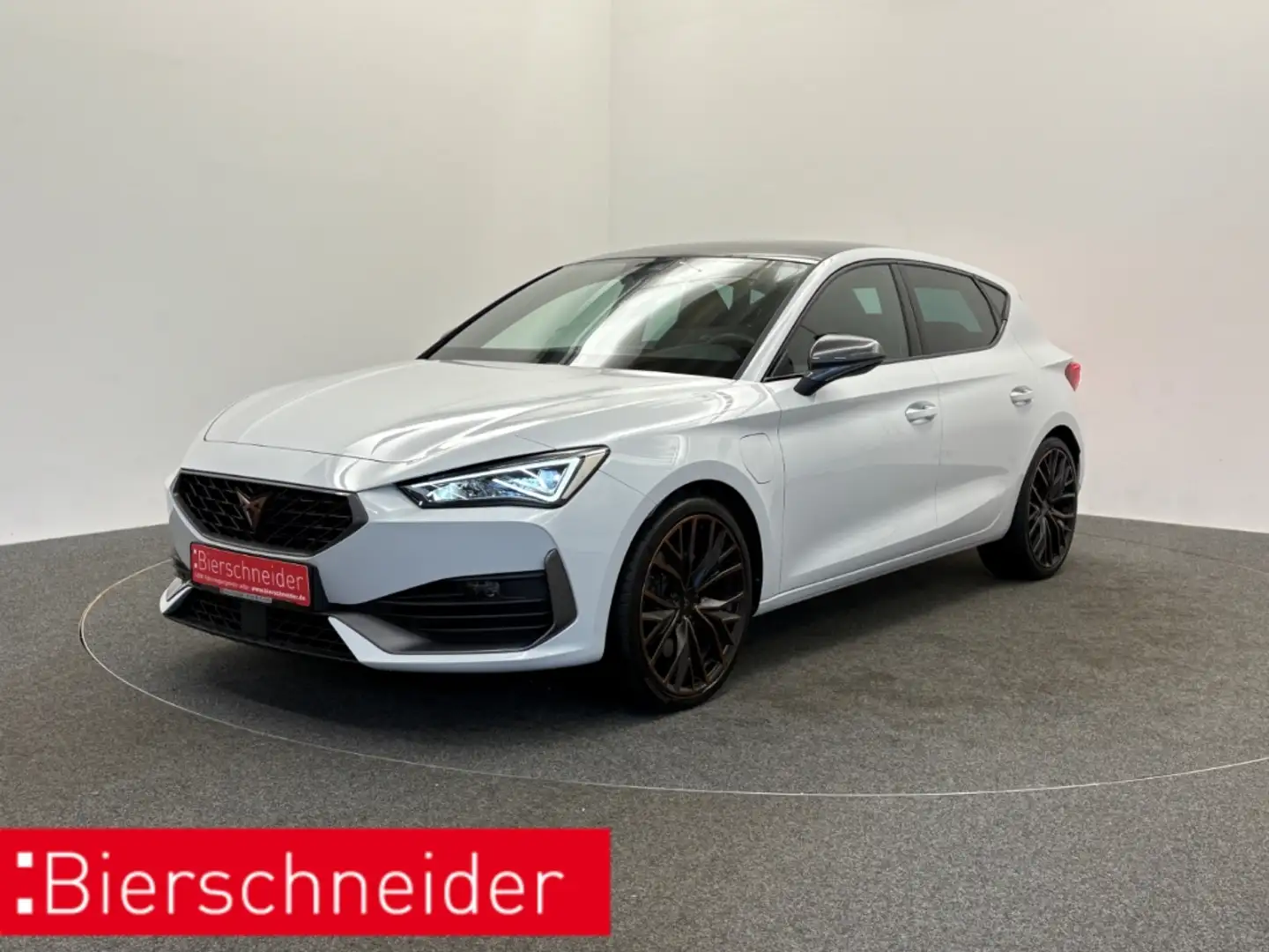 CUPRA Leon 1.4 e-Hybrid DSG DIGITAL COCKPIT 19 LED NAVI PDC A Weiß - 1