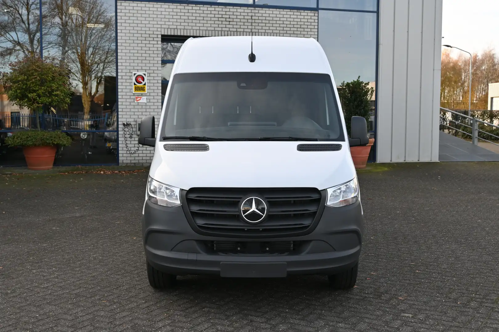 Mercedes-Benz 450 eSprinter 314/414 L3H2 km Reikwijdte WLTP Pro 113k Alb - 2