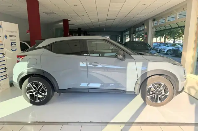 Nissan Juke view 4