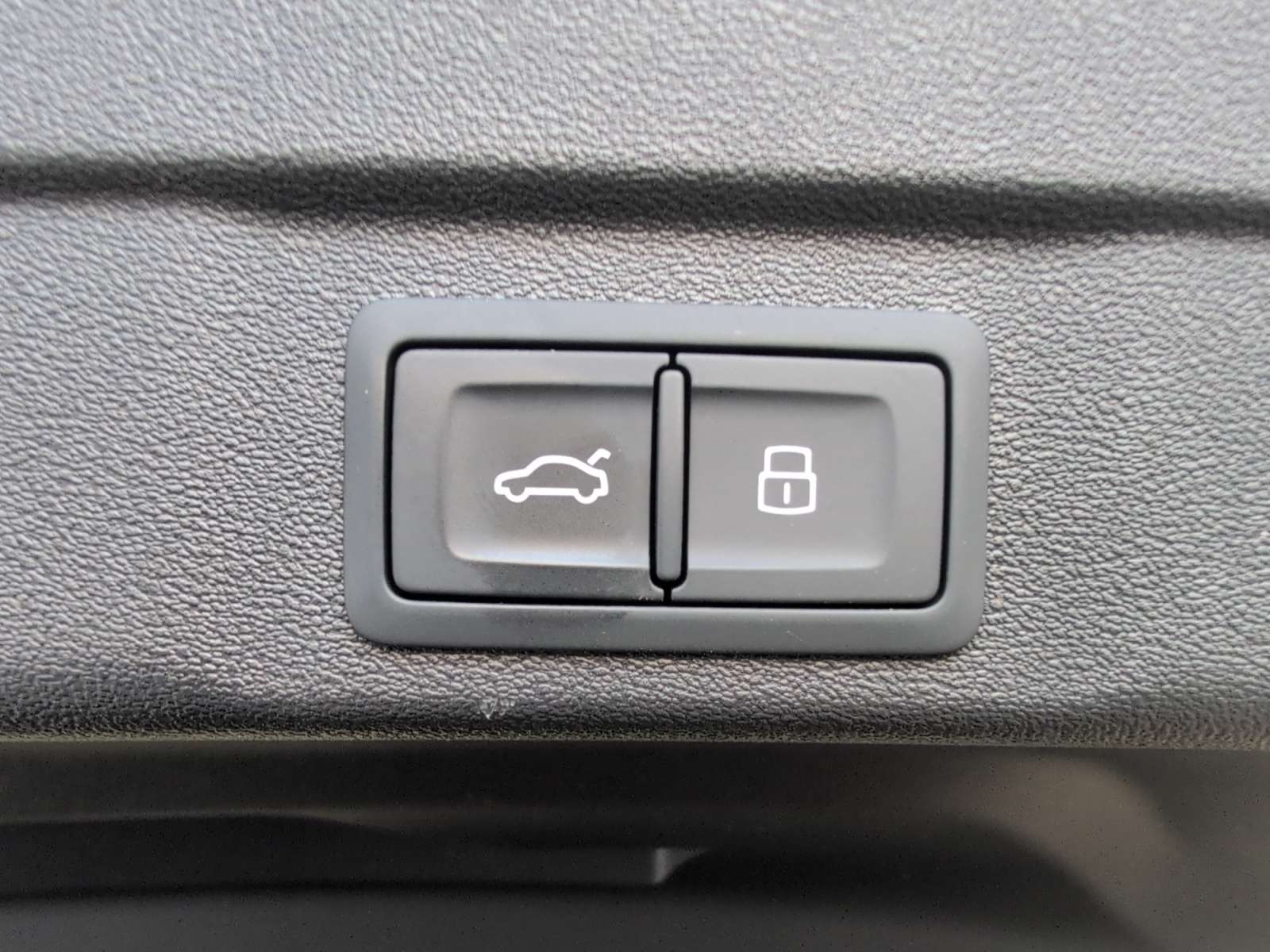 2025 Audi A5 2.0T Quattro , Leather, Sunroof! Ultra Low KMS! thumb 17