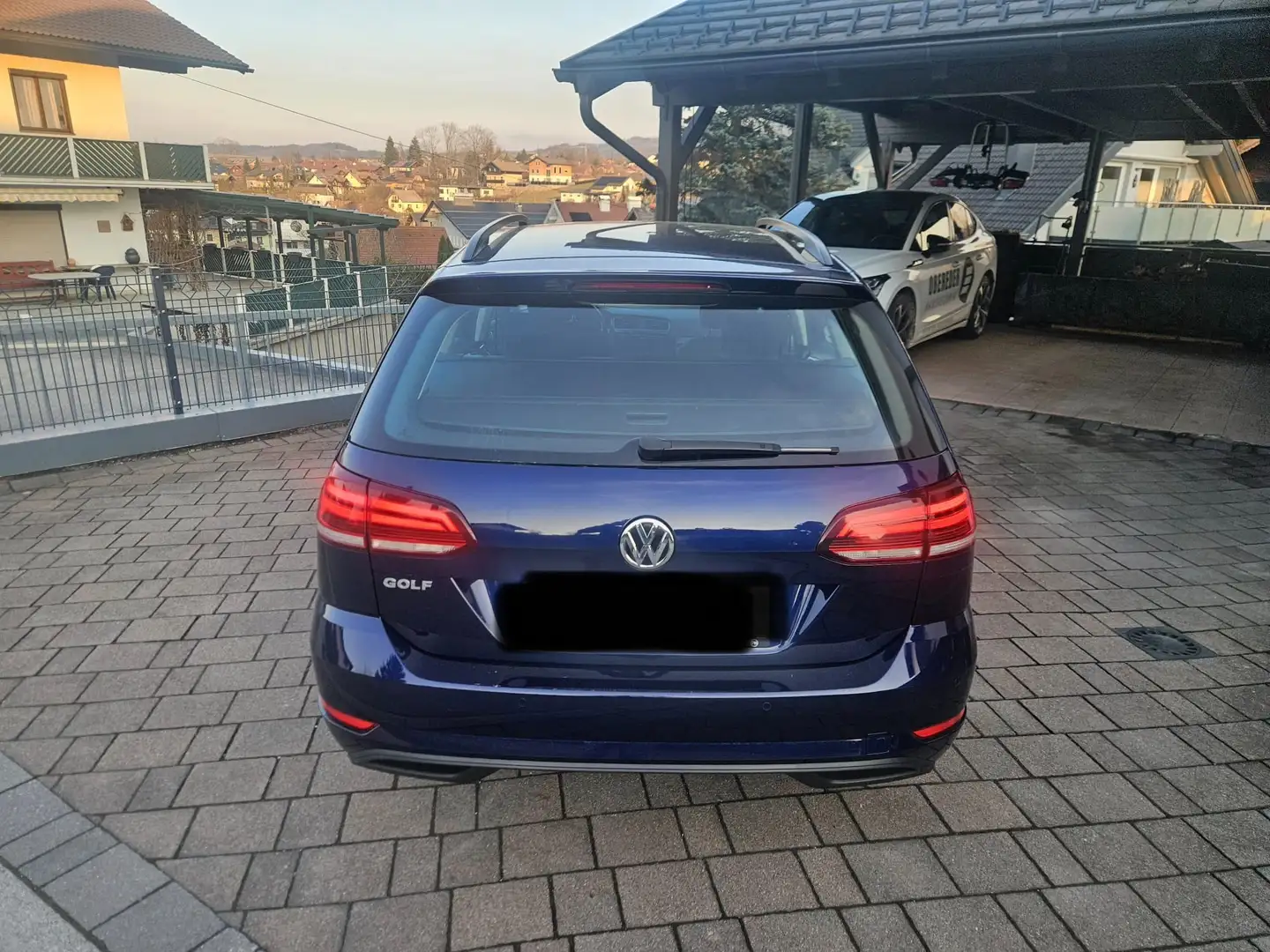 Volkswagen Golf Variant Golf Variant 1,6 TDI SCR Blau - 2