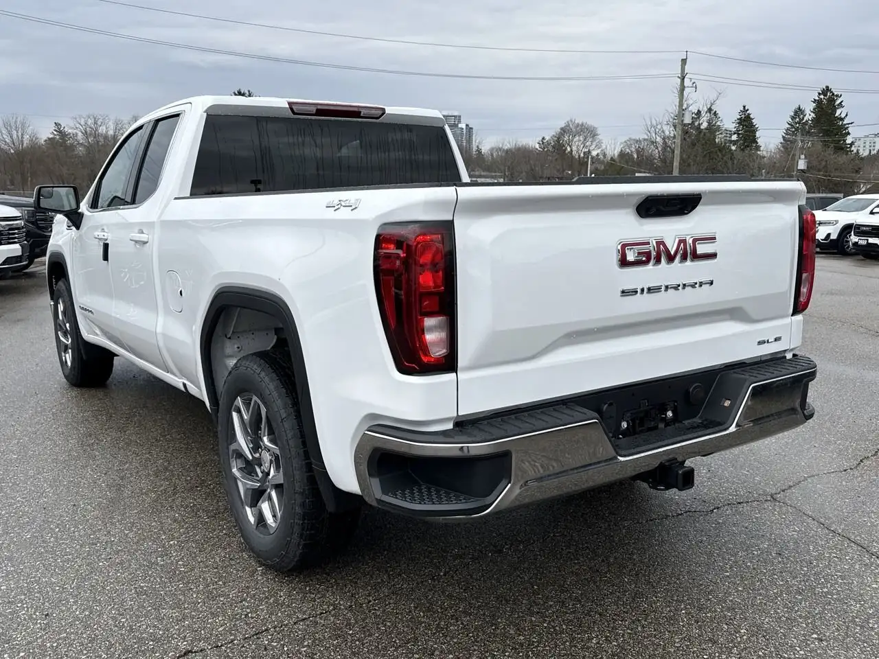 GMC Sierra 1500 снимка GMC Sierra 1500