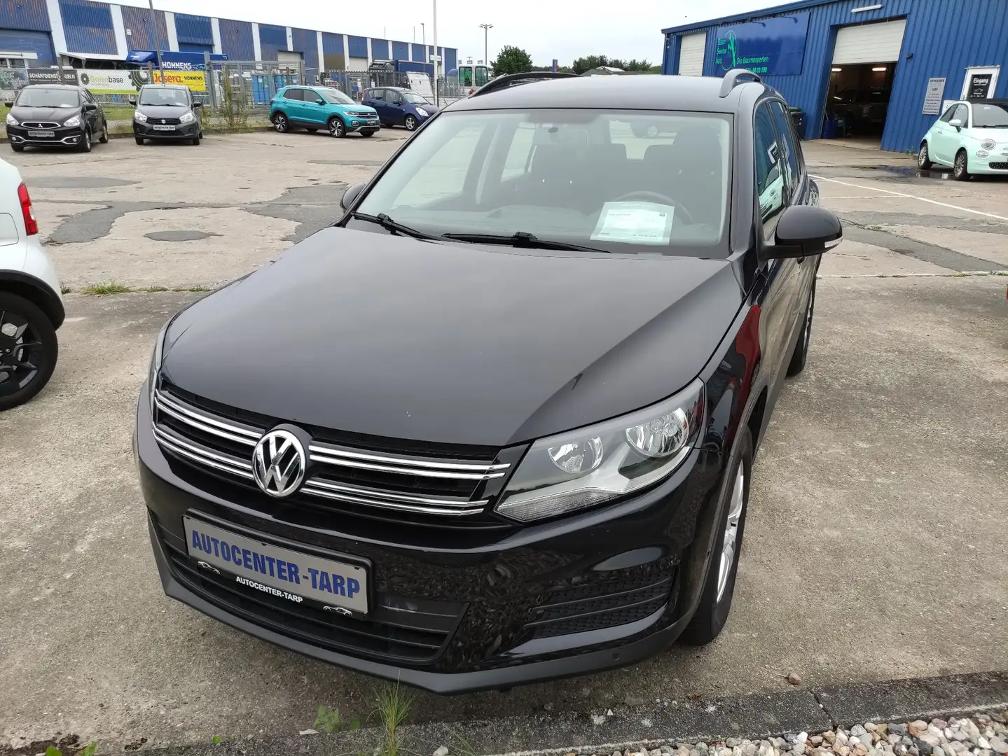 Volkswagen Tiguan Trend Schwarz - 1