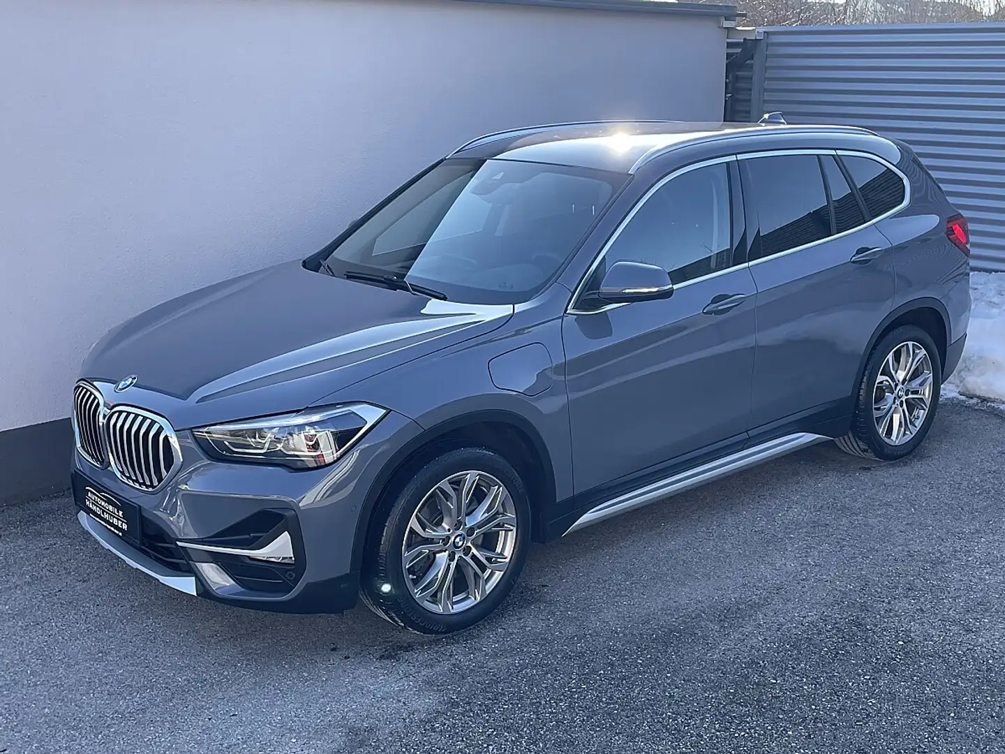BMW X1 xDrive25e PHEV Aut.X-LINE/LED/RÜ.KAM/ALARM/PARK... Grau - 2