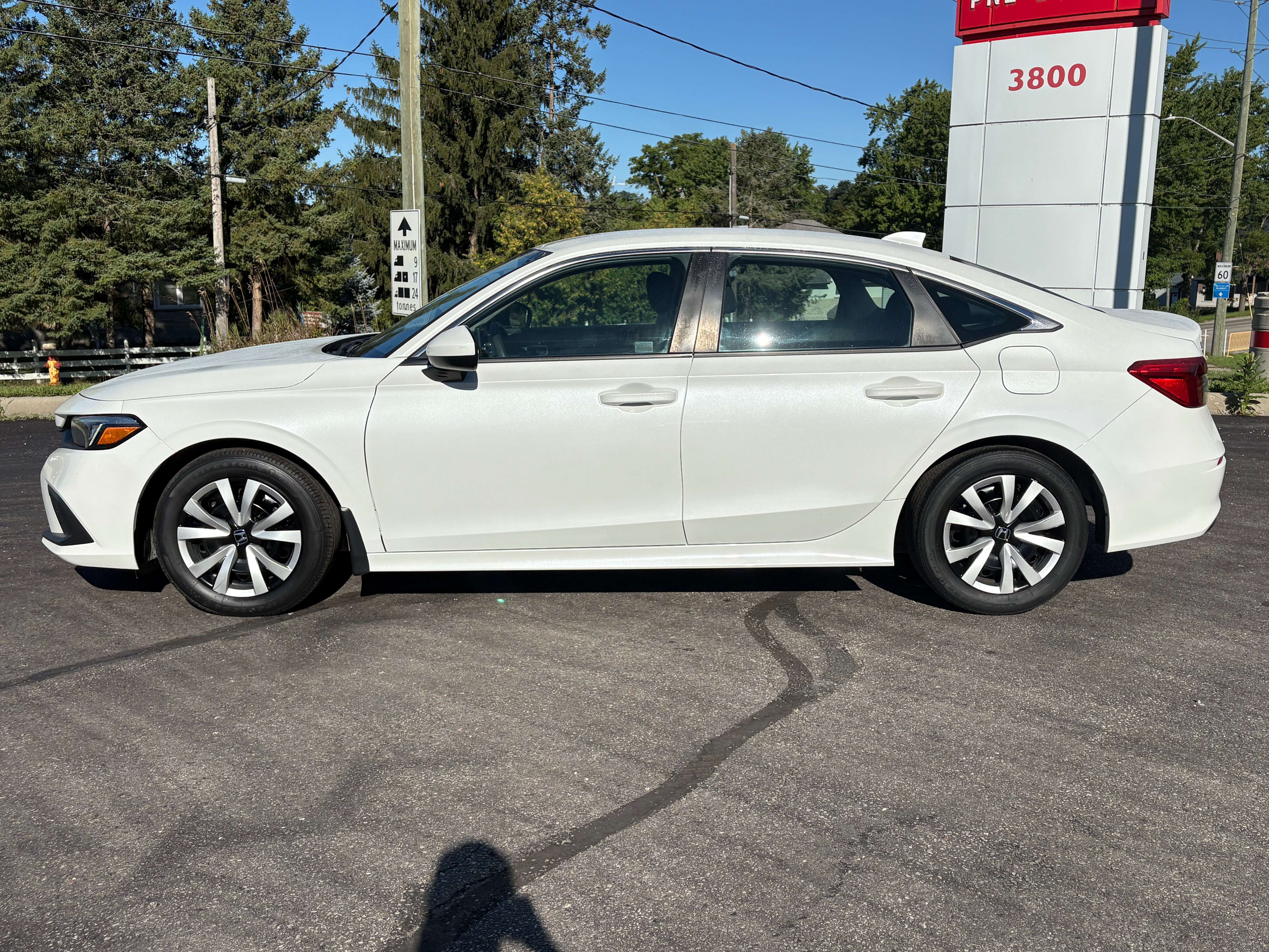 2022 Honda Civic LX — снимка 1