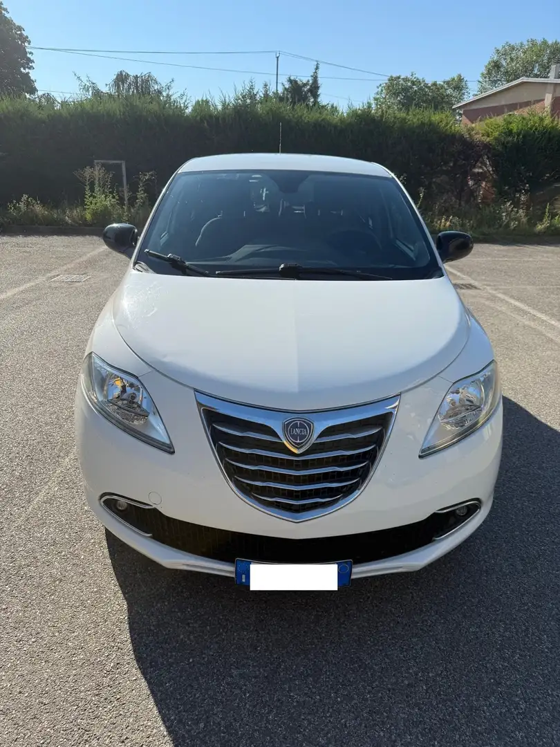 Lancia Ypsilon 1.2 Gpl - NEOPATENTATI - 12 MESI DI GARANZIA - Bianco - 1