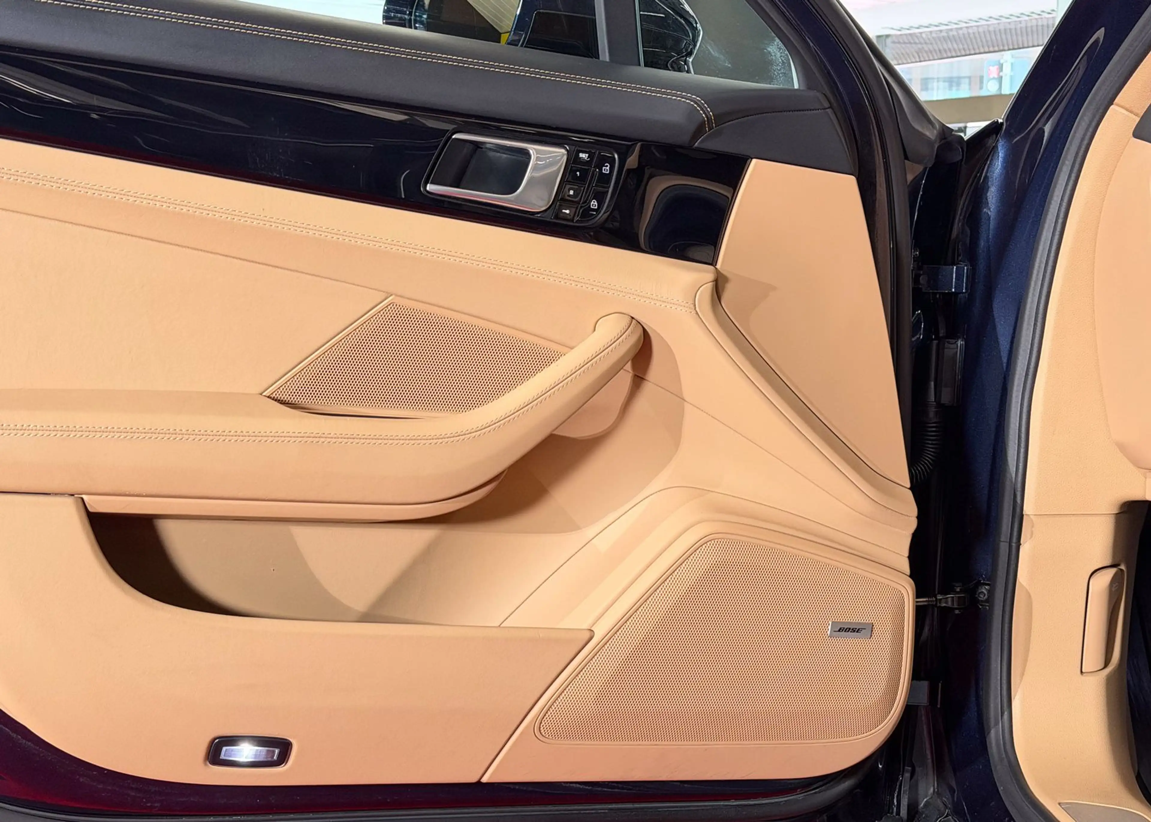 Porsche Panamera 4S E-Hybrid ST 1.Hand Bose Sport-Chrono — photo 15