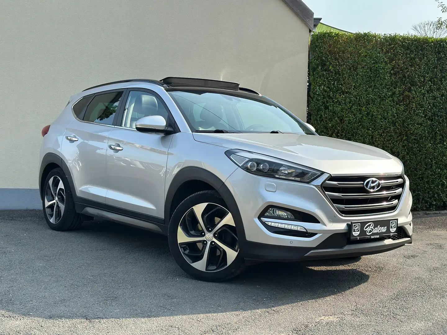 Hyundai TUCSON 2.0 CRDi 4WD Opendak Leder Keyless-Entry Camera Silver - 1