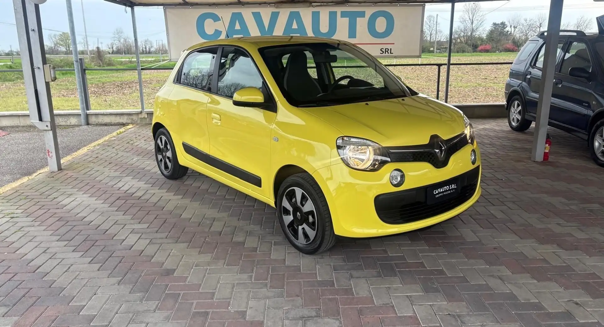 Renault Twingo SCe Stop&Start Intens Giallo - 1