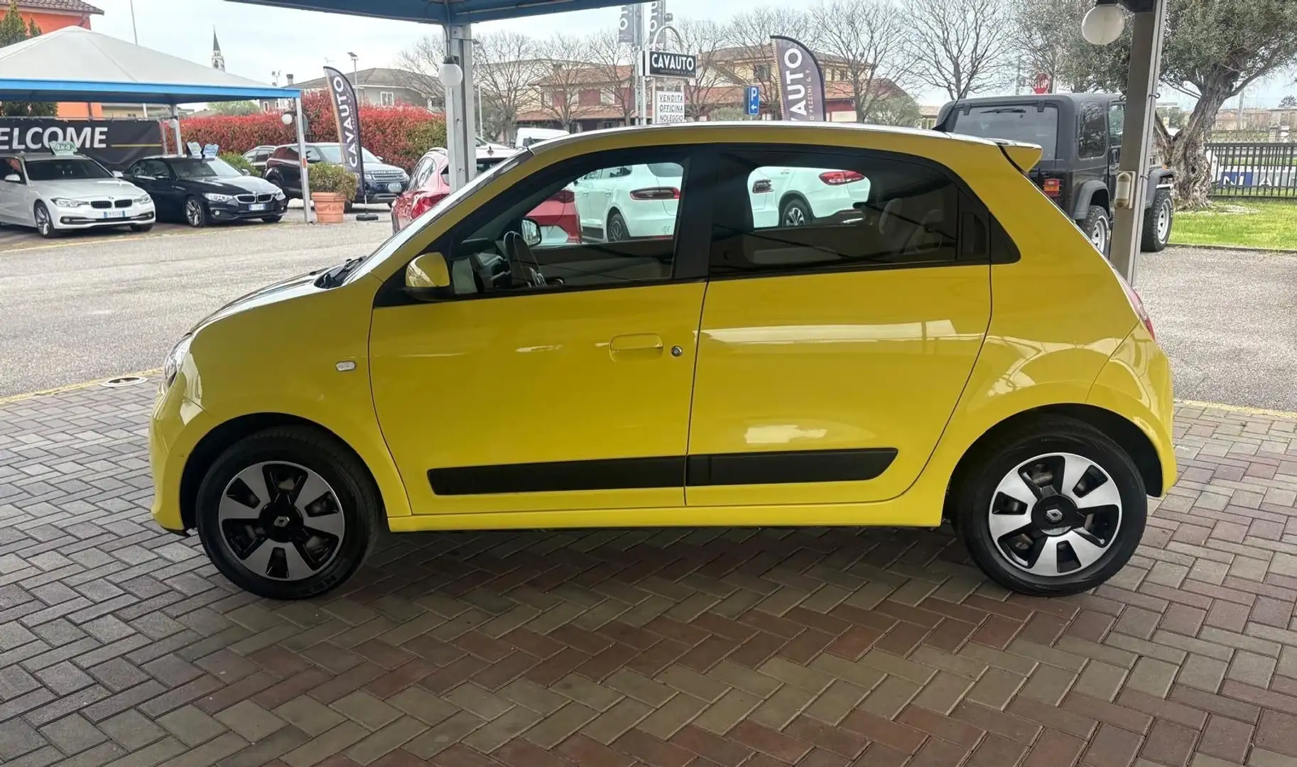Renault Twingo SCe Stop&Start Intens Giallo - 2
