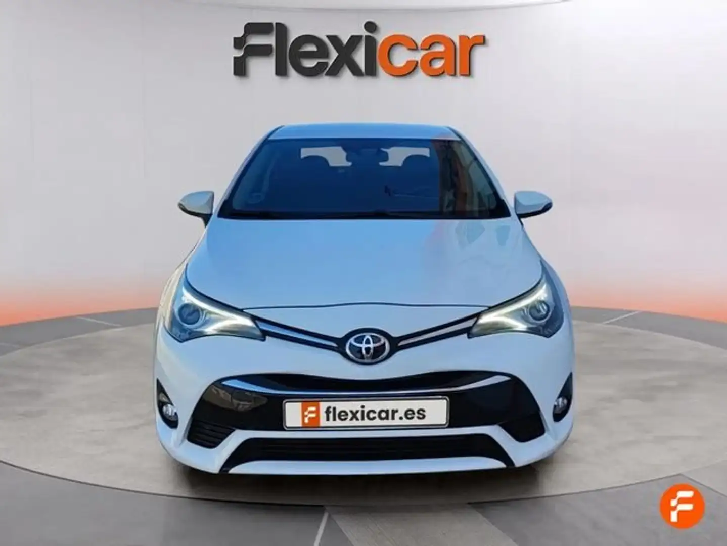 Toyota Avensis TS 150D Advance Blanc - 2