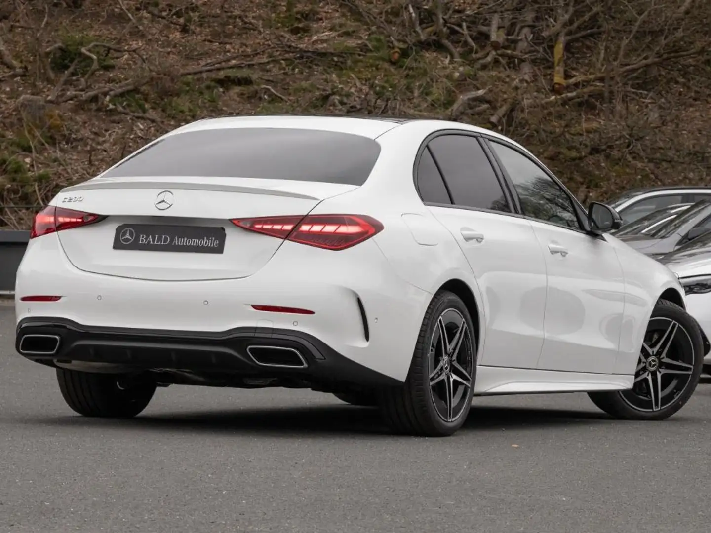 Mercedes-Benz C 200 +AMG+MBUX+LED+Pano+Burm+Night+360+Totw+AUT Weiß - 2