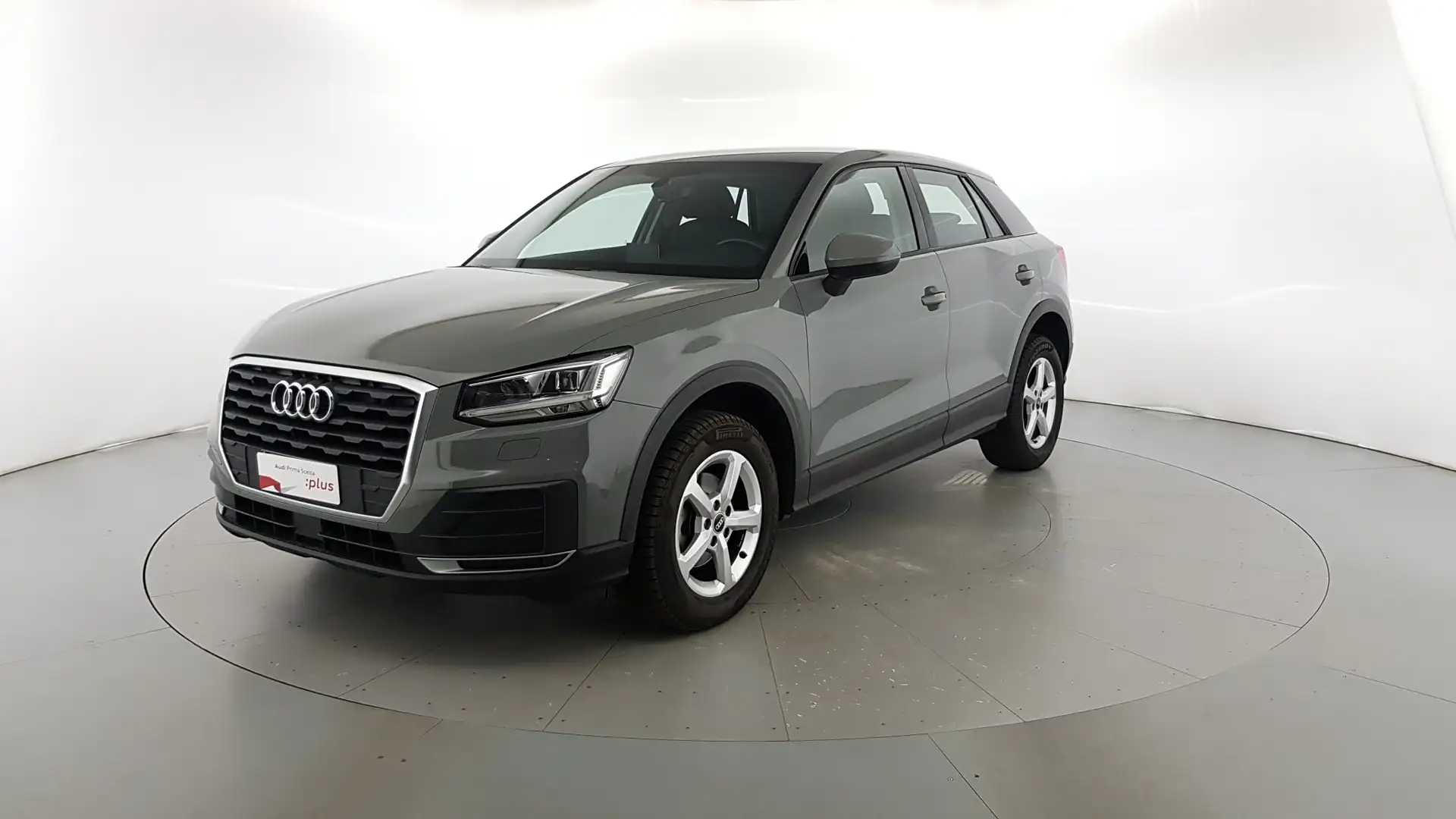 Audi Q2 30 1.6 tdi Business s-tronic my20 Grigio - 1