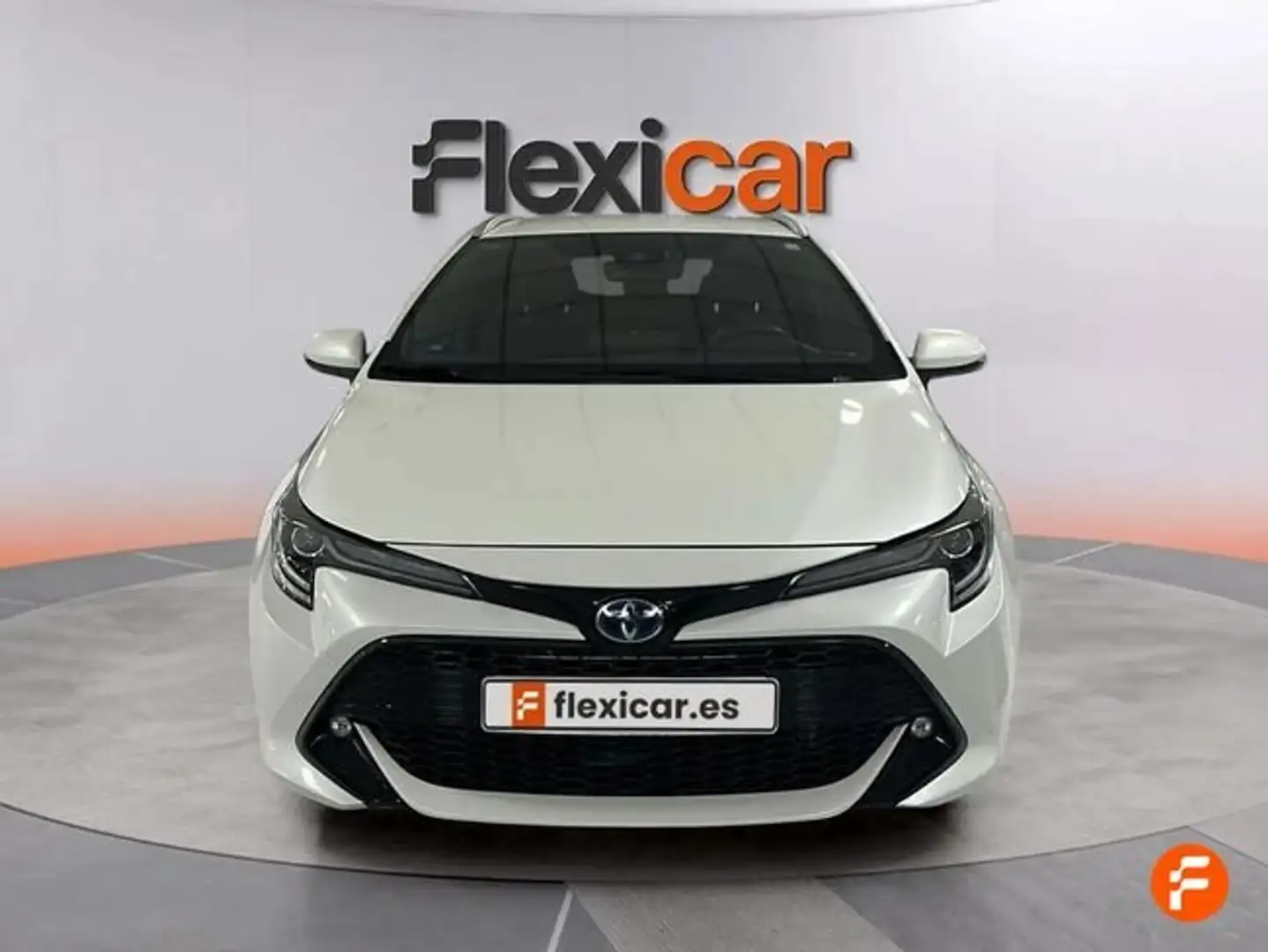 Toyota Corolla Touring Sports 180H Advance Blanco - 2