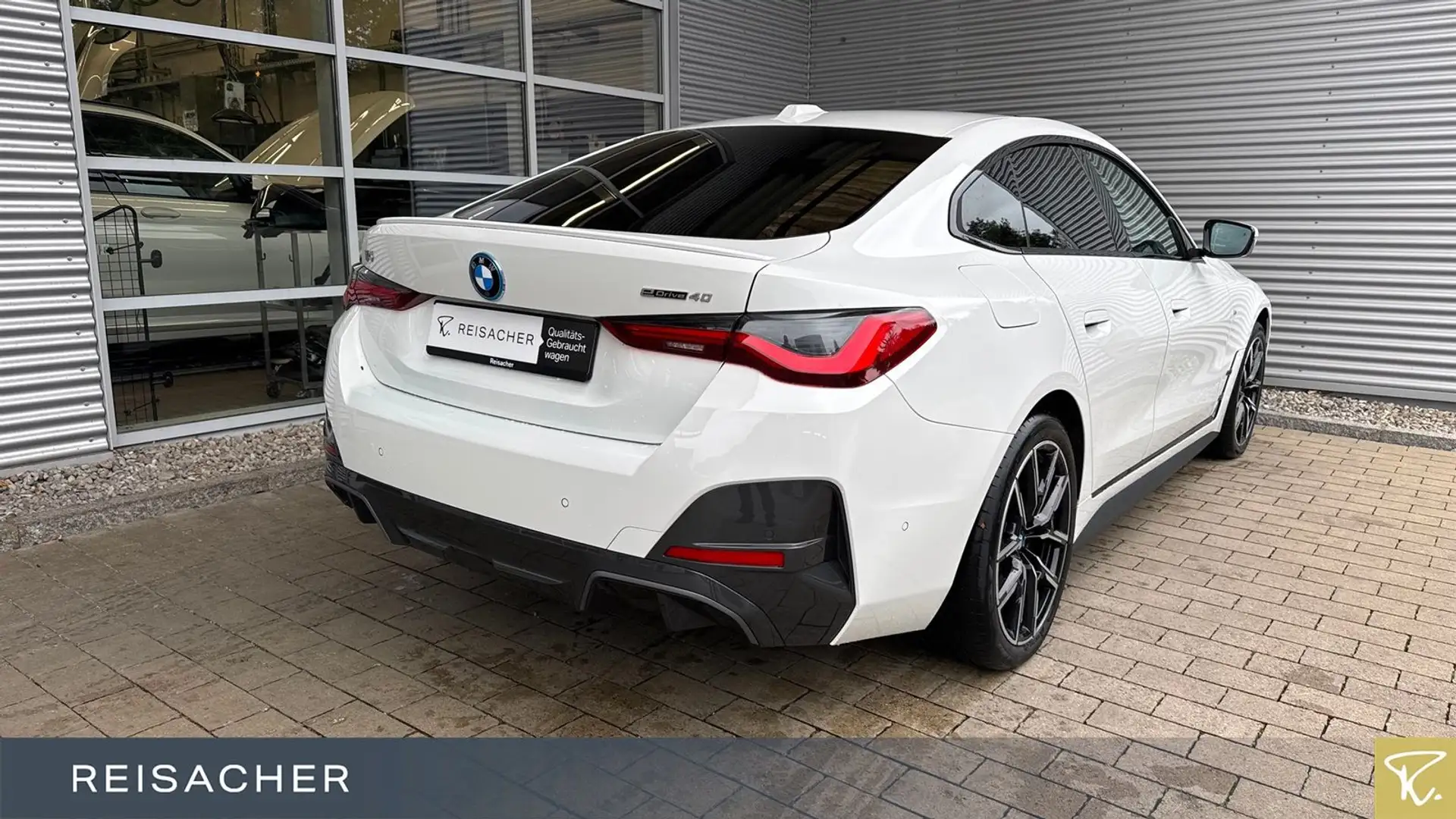 BMW i4 e-DRIVE40 M-Sport AHK 360° Lenkhzg ACC HUD Weiß - 2