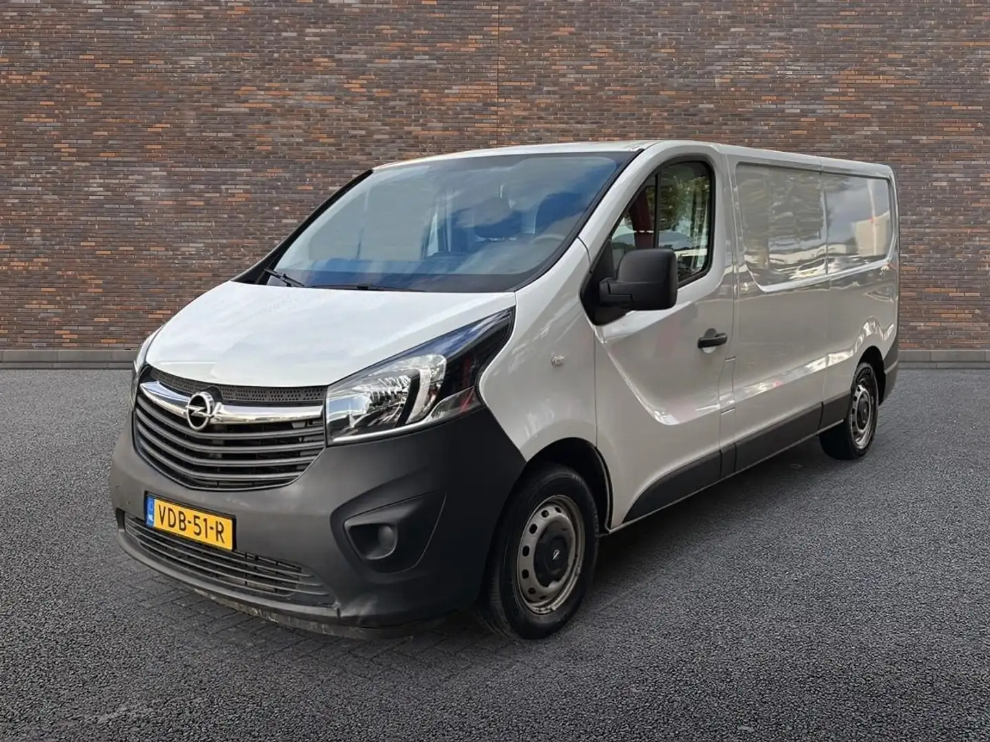 Opel Vivaro 1.6 CDTI L2H1 DC Edition EcoFlex - 2