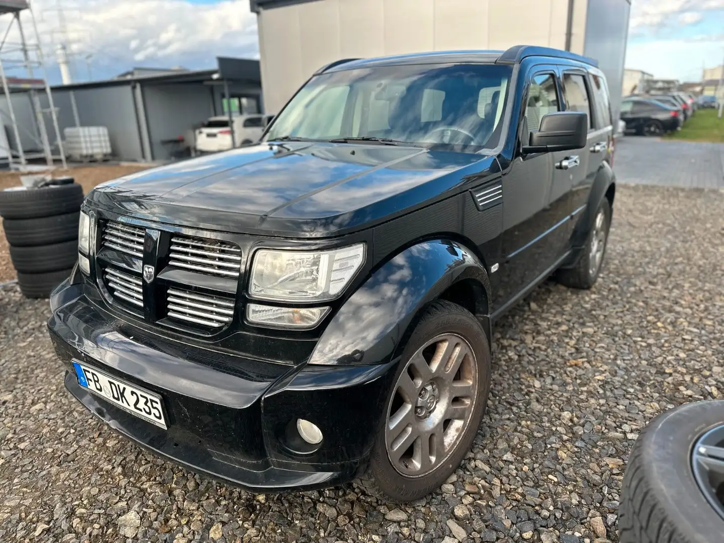 Dodge Nitro 2.8 SXT Automatik*Einparkhilfe*Leder* Zwart - 1