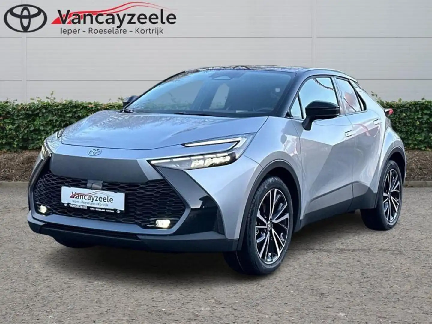 Toyota C-HR PREMIUM+nav+cam+sens V&A Silber - 1