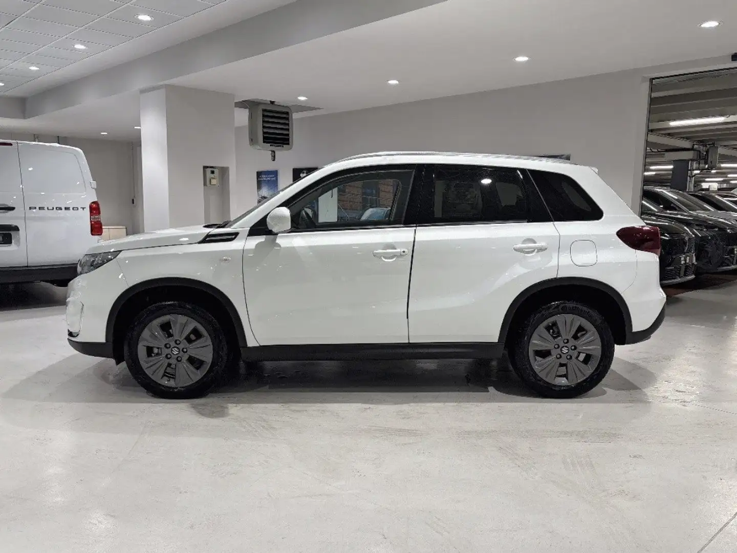 Suzuki Vitara 1.4 Boosterjet hybrid Easy Cool Blanc - 2