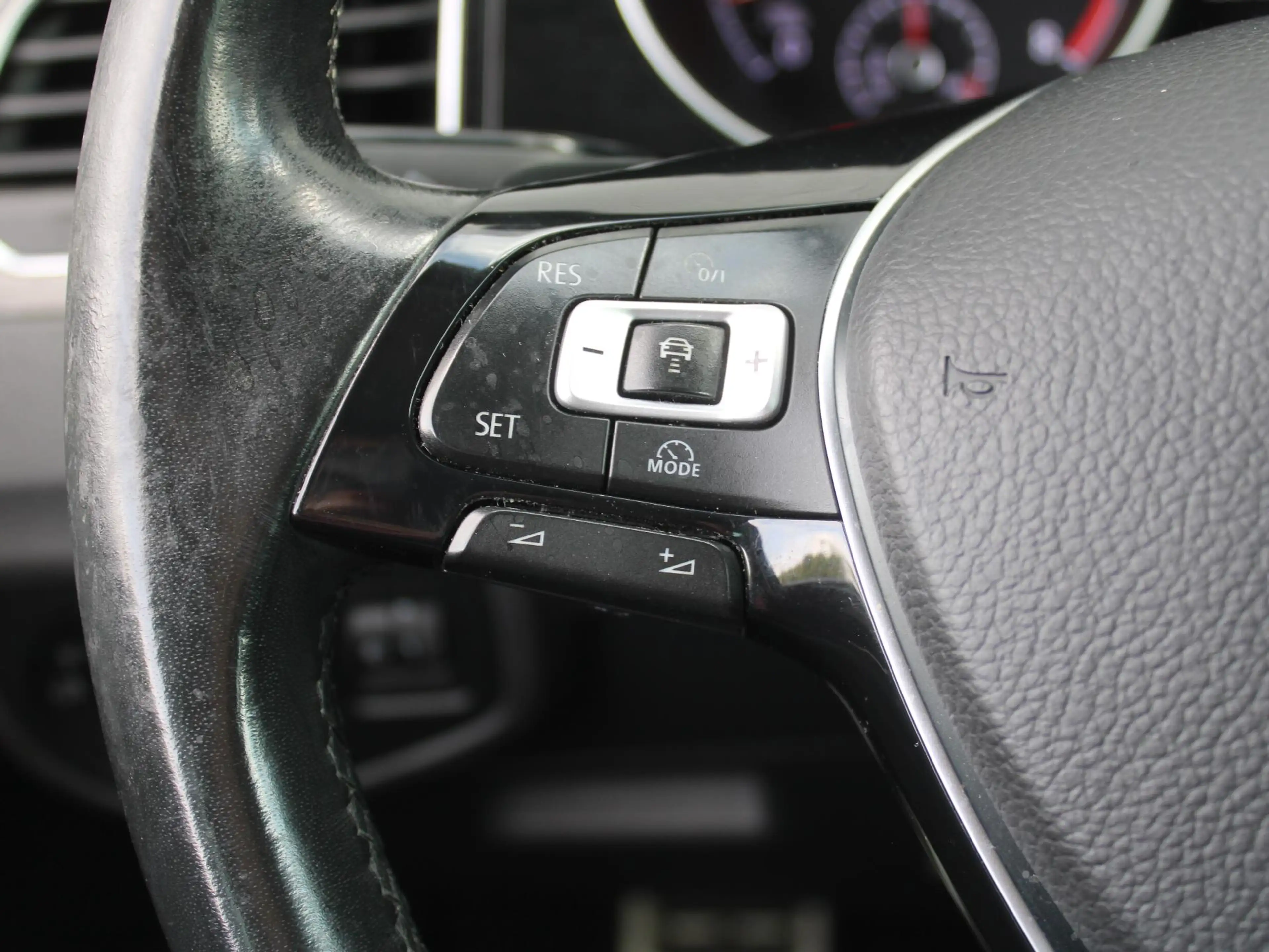 Volkswagen Golf Sportsvan 1.4 TSI Highline | Automaat | Navi | Trekhaak | LM — photo 11