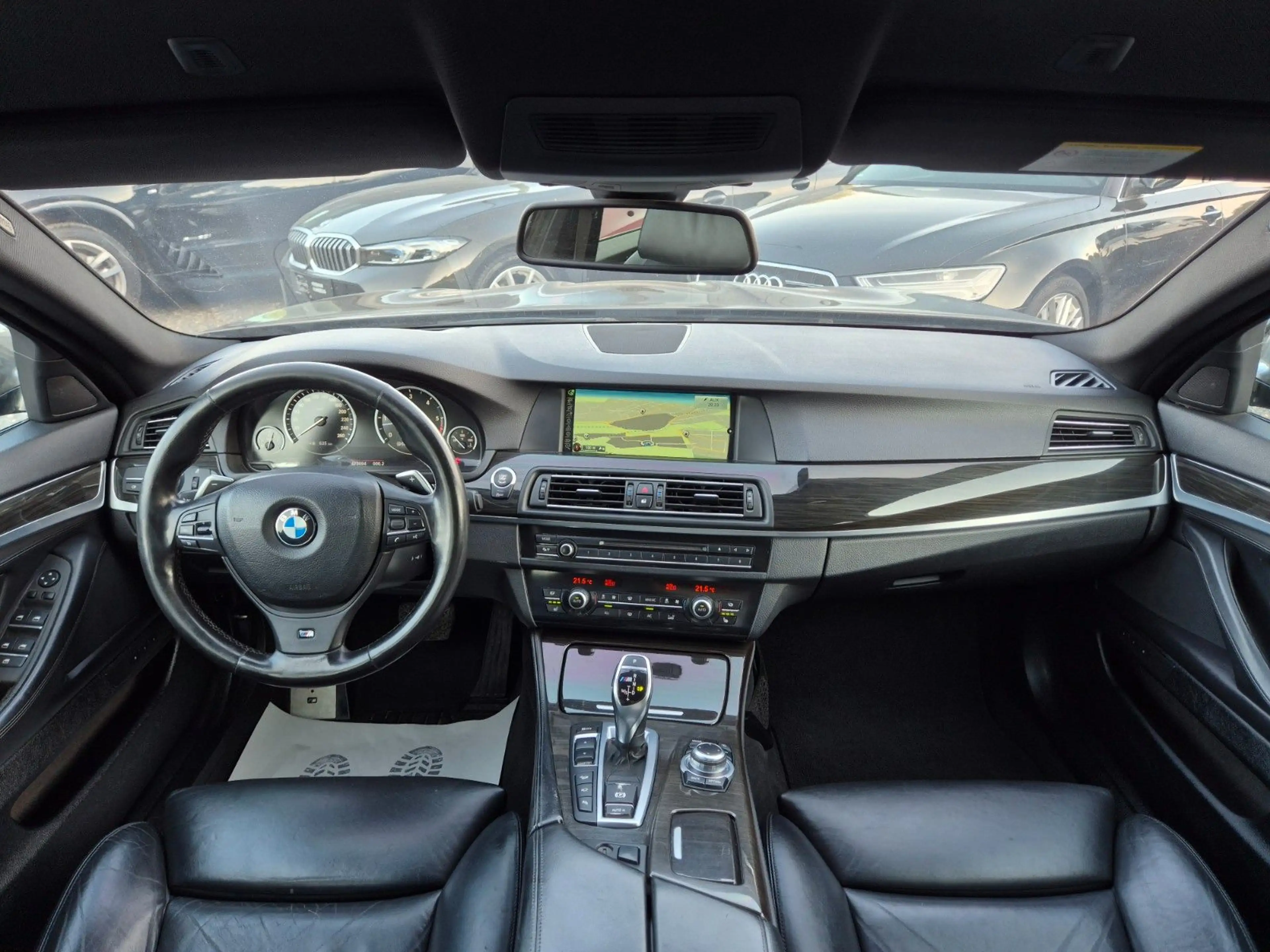 BMW 550 d TOURING XDRIVE AHK HUD 20 INCH SHADOW //// — photo 10