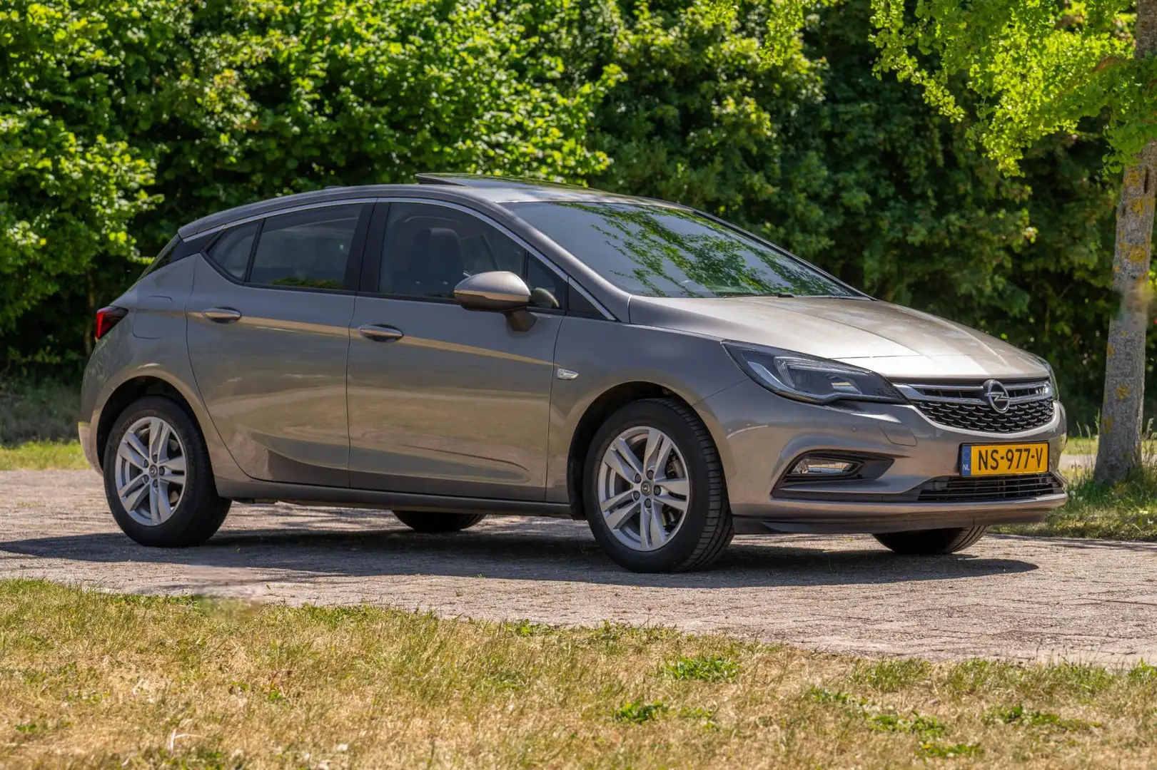 Opel Astra 1.0 Online Edition 37.450 + NAP NL-auto Bruin - 2