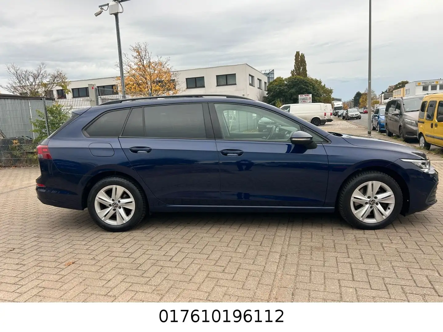 Volkswagen Golf VIII Variant Life Blau - 2
