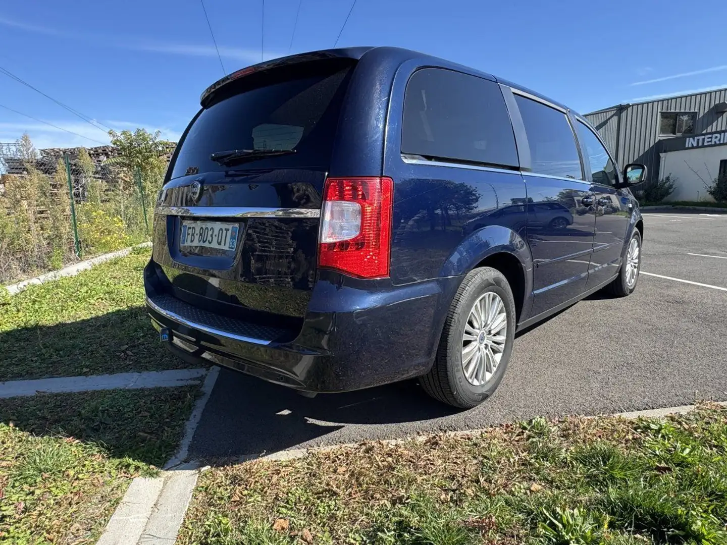 Lancia Voyager Grand 3.6 V6 283 Bleu - 2