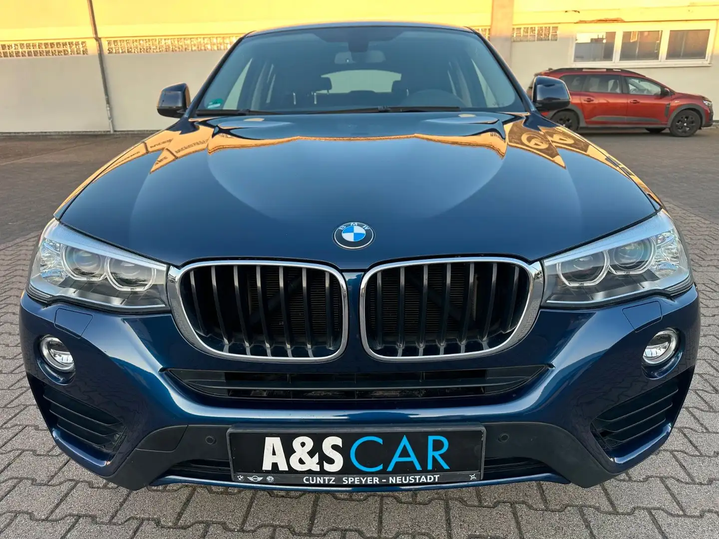BMW X4 xDrive 20 i-NAVI-PDC-HEAD UP-KAMERA Blau - 2