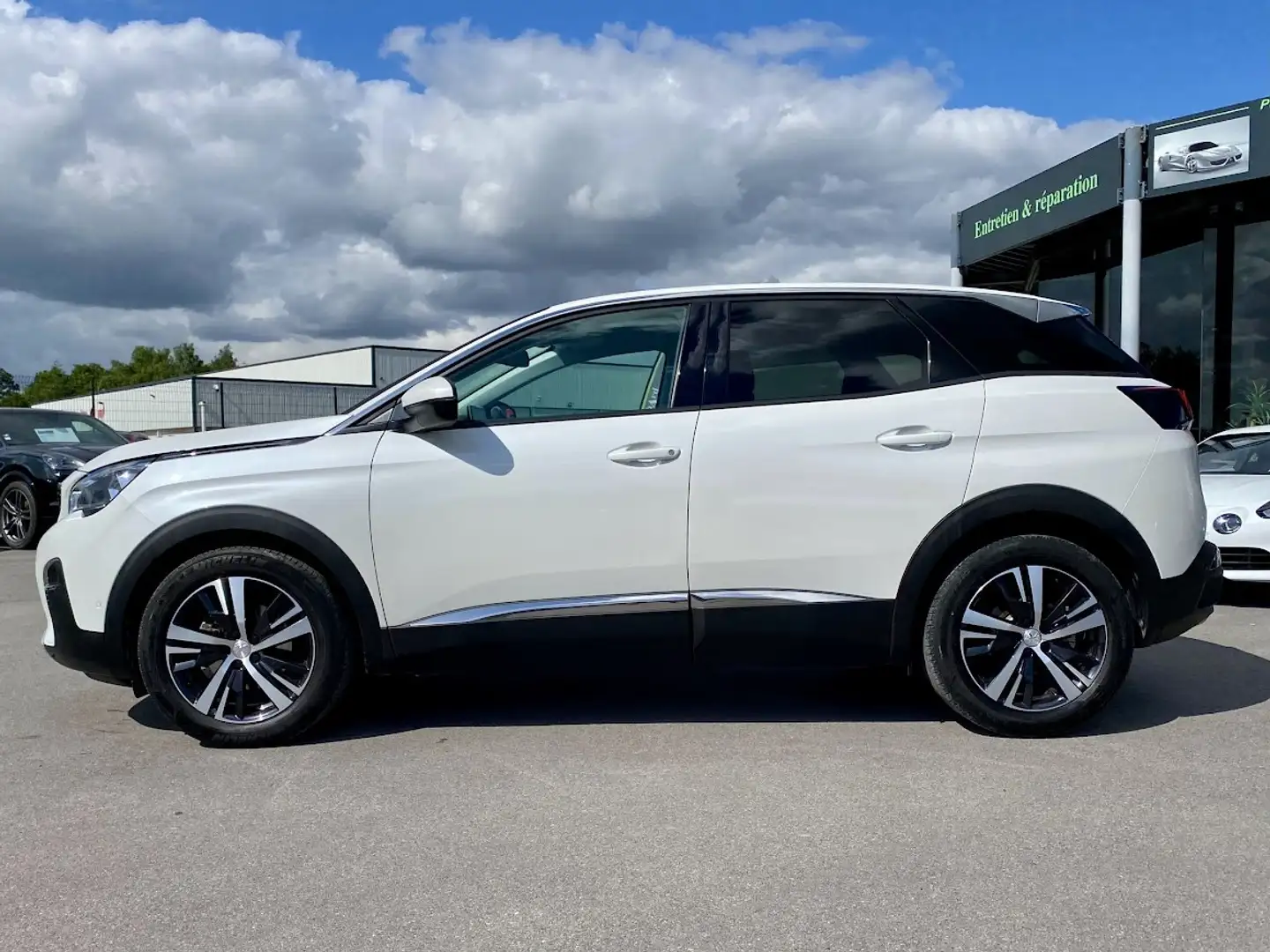Peugeot 3008 Allure / 1.5l BlueHDI 130 CH BVM 6 / Suivi Complet Blanc - 2