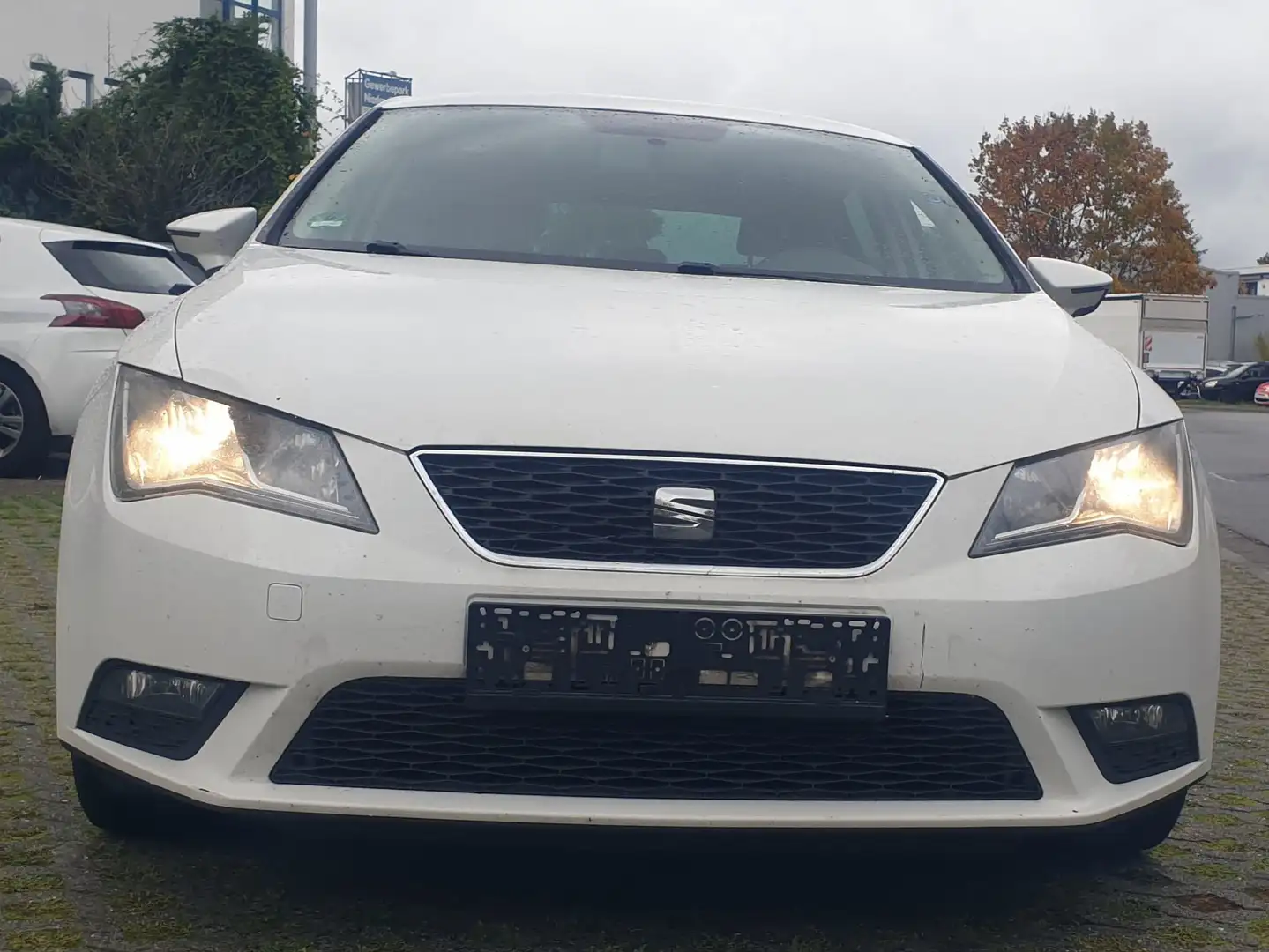 SEAT Leon Reference Alb - 1
