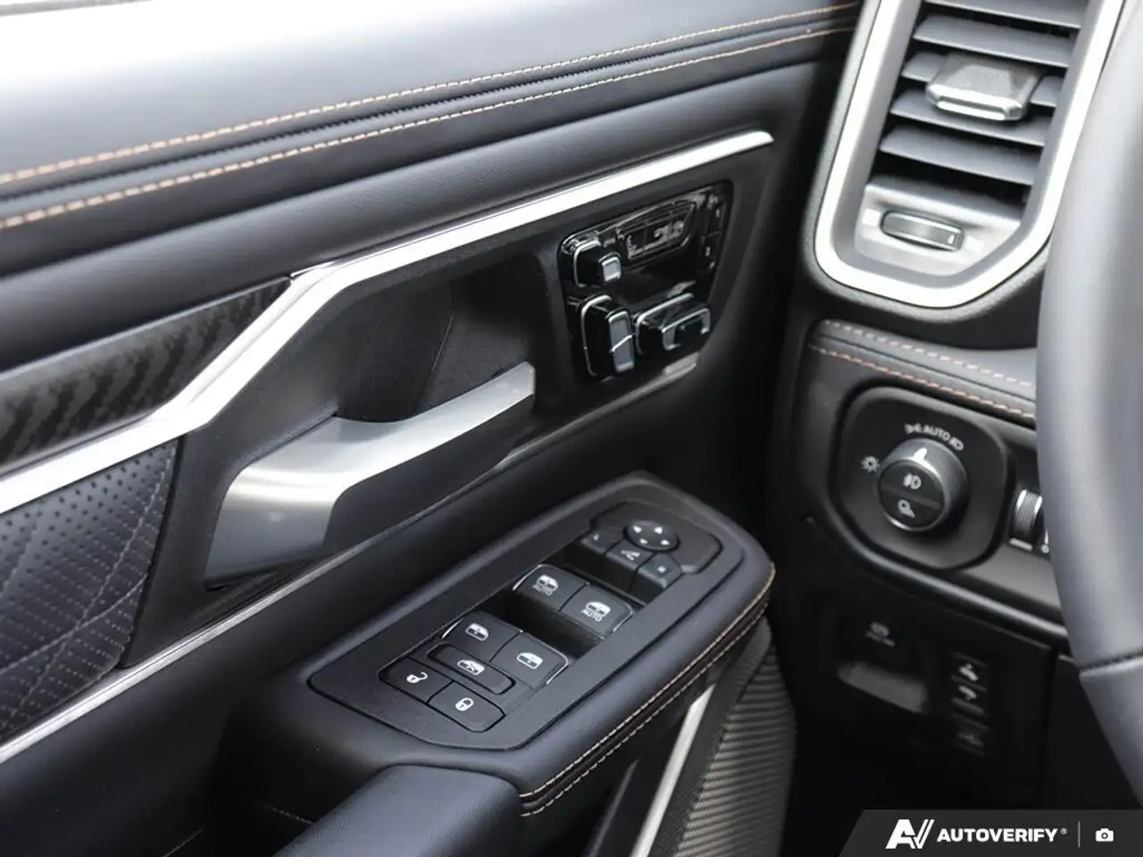 RAM 1500 fotografie RAM 1500