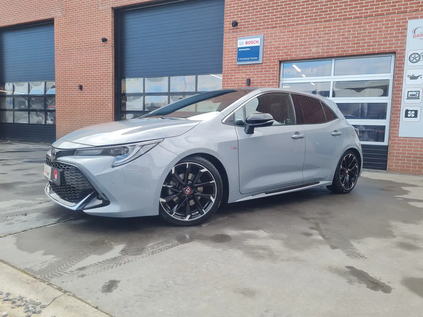 Toyota Corolla GR Sport 2.0 Hybrid Full Option 152PK pano dak Gri - 1
