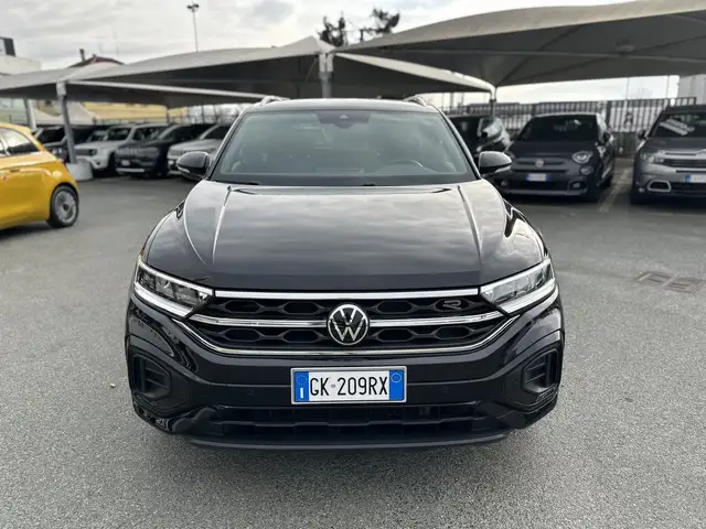 Volkswagen T-Roc view 2