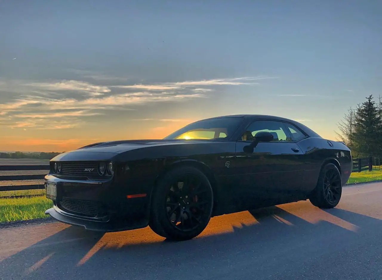 Dodge Challenger photo Dodge Challenger