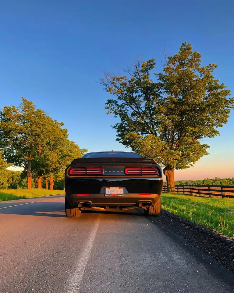 Dodge Challenger photo Dodge Challenger