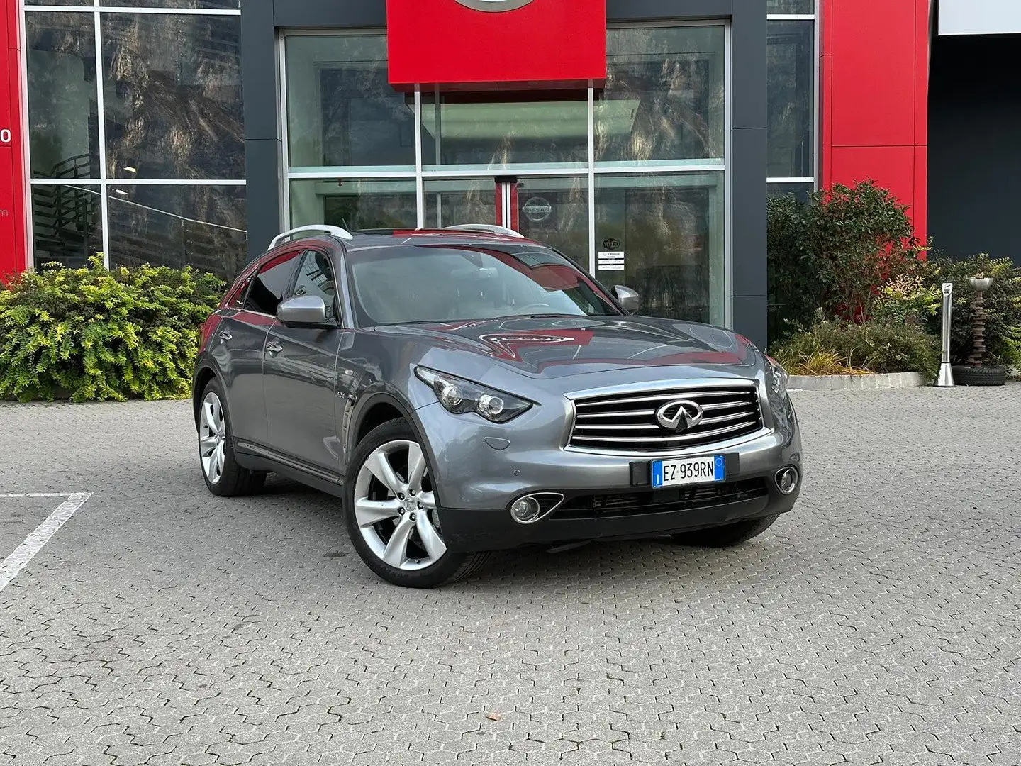 Infiniti QX70 (FX) 3.0 V6 D S AWD Auto FL INFINITI QX70 Grau - 1