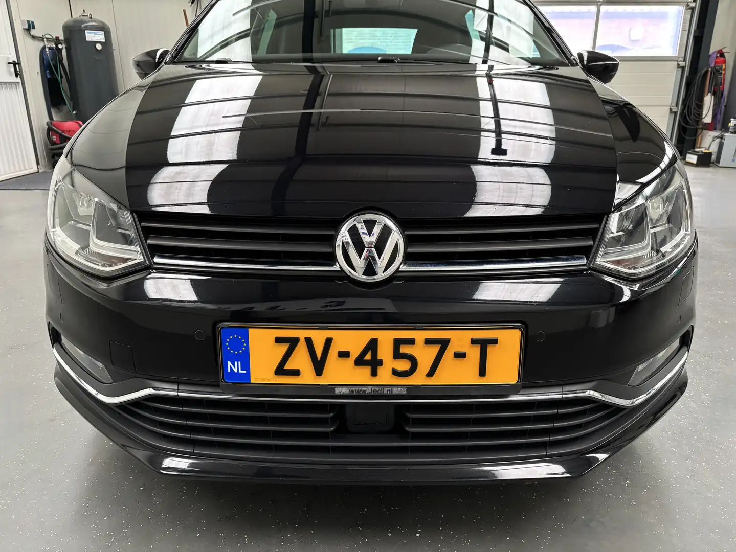 Volkswagen Polo 1.2 TSI Highline Automaat! | Cruise control | Star Noir - 2