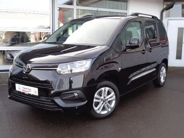 Toyota Proace City Verso 1.2 Turbo L1 Team D