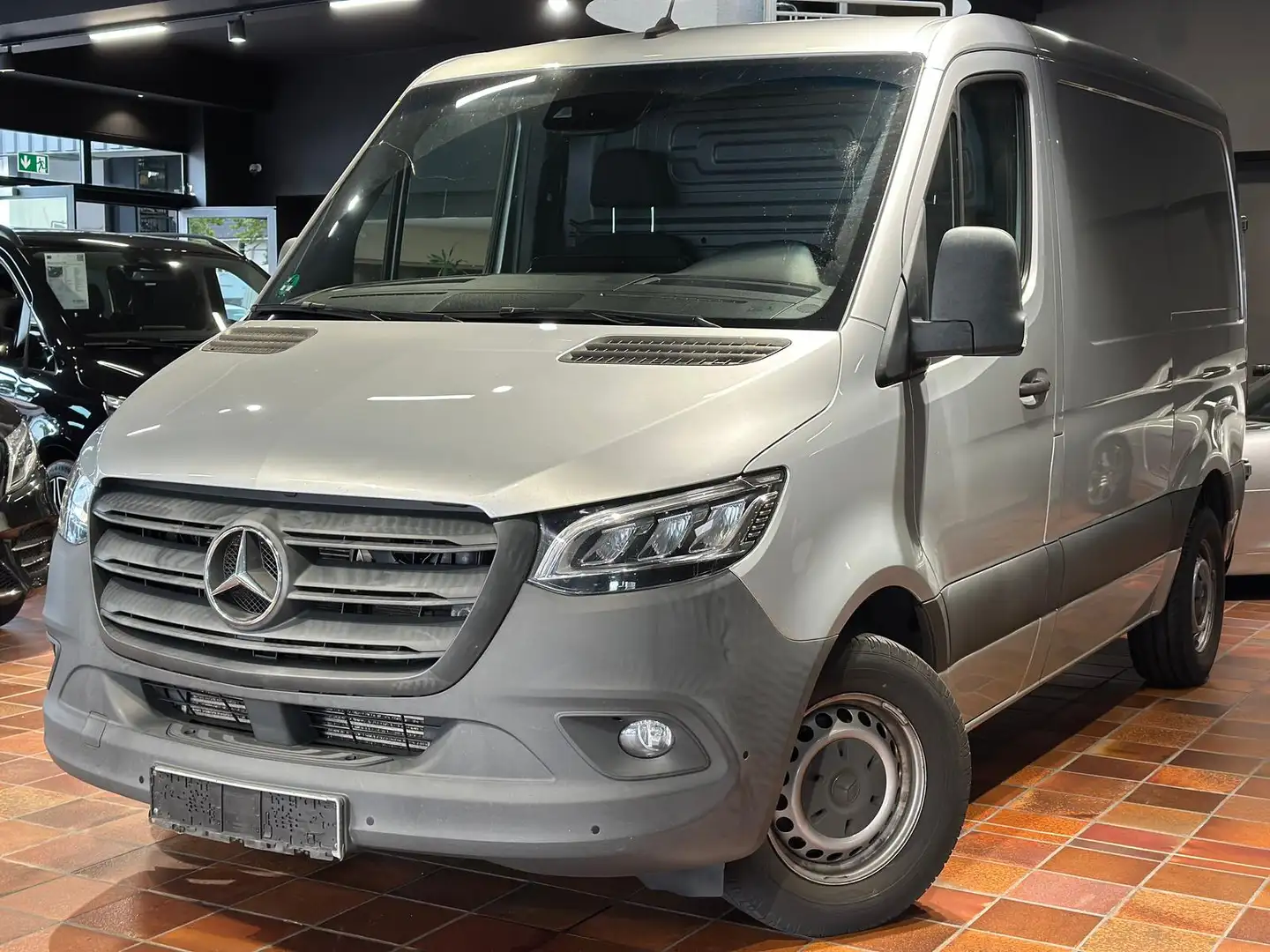 Mercedes-Benz Sprinter 314 9G L1H1 KURZ ACC LED AC WERKSTATT-BOTT KOMPAKT Silber - 2