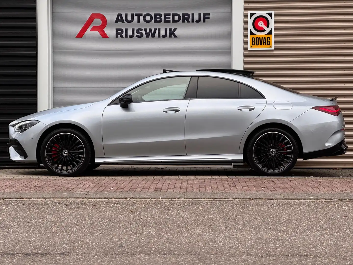 Mercedes-Benz CLA 45 AMG 250 e Edition S Pano/Memory/360/Sfeer Gri - 2